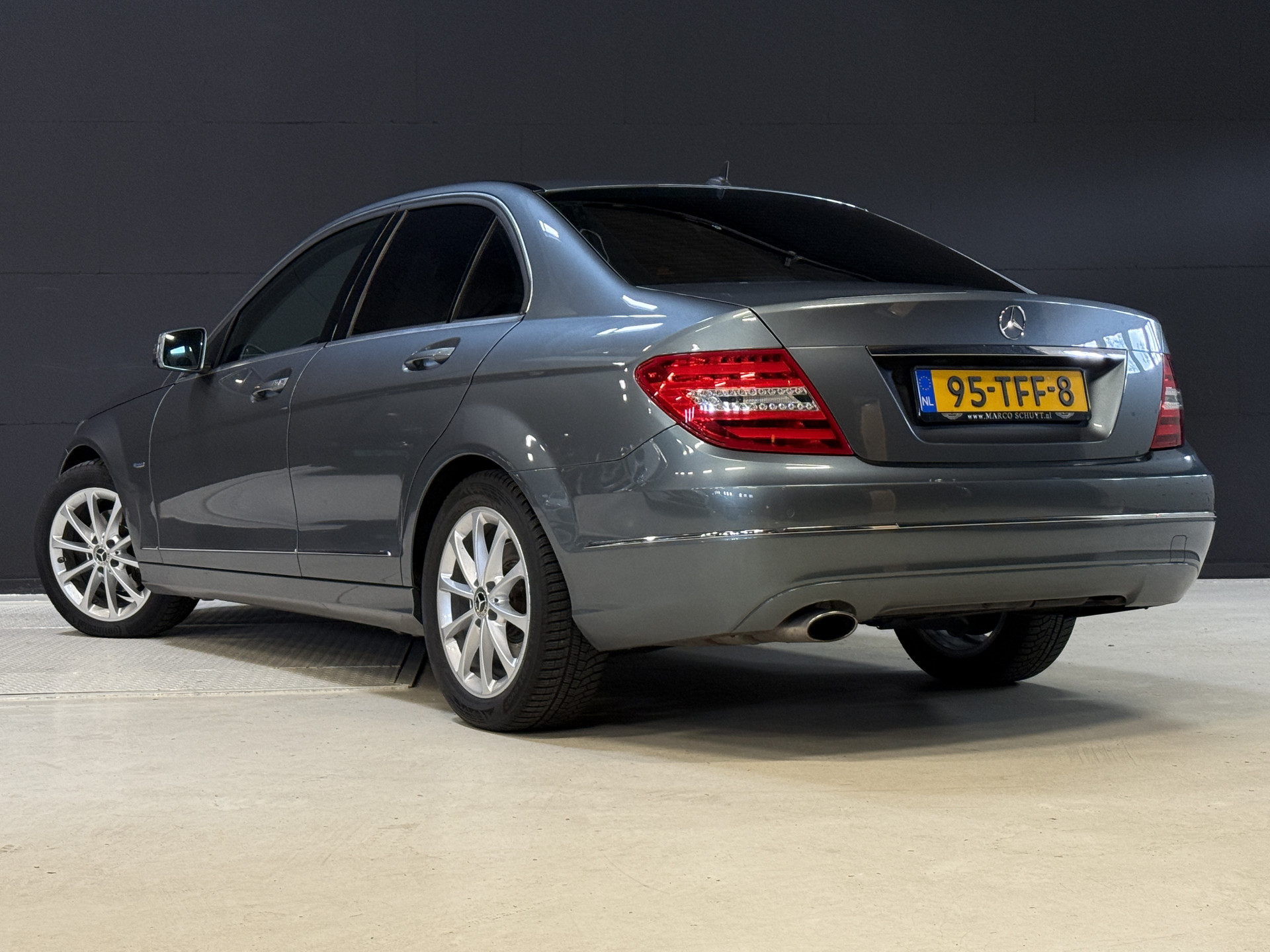 Mercedes-Benz C-klasse 200 Business Class 125! Elegance | Origineel NL | PDC V+A | Navi | BT