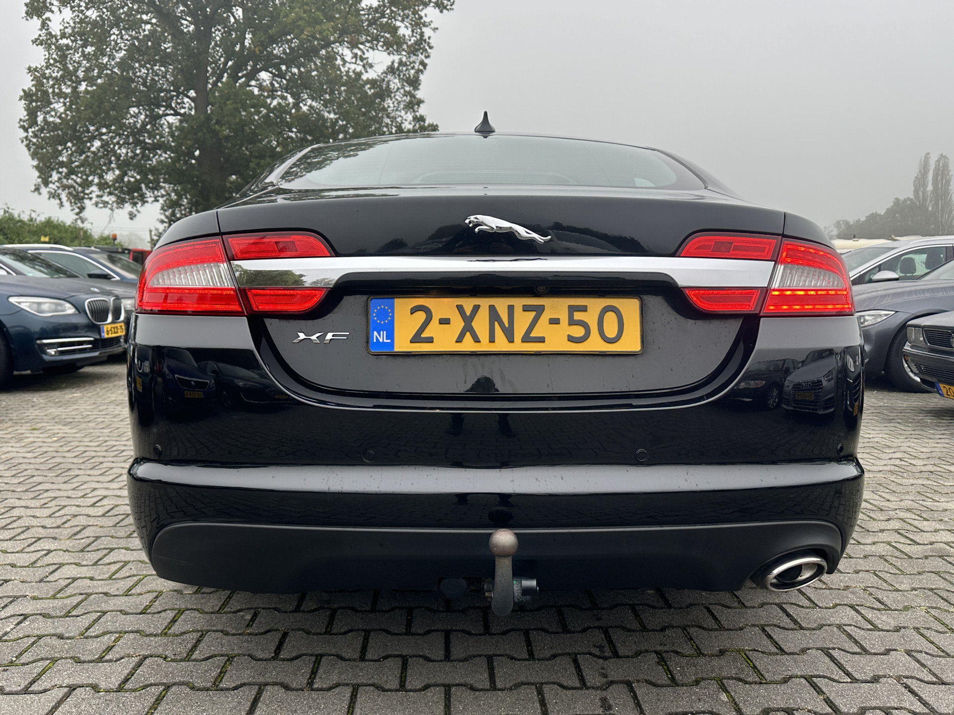 Jaguar XF 2.2D Aut. *LEATHER  | BI-XENON | NAVI-FULLMAP | CAMERA | ECC | PDC | CRUISE | HEATED-COMFORT-SEATS | KEYLESS | SHIFT-PADDLES | TOWBAR | 17"ALU*