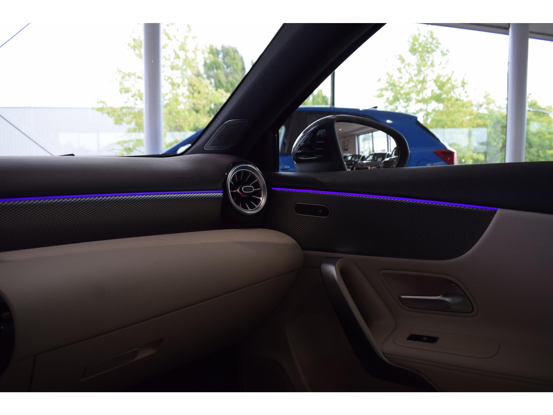 Mercedes-Benz A-klasse 250 e Business Solution Luxury Limited | Pano | Leer | Burmester | SOH: 94,3% | Stoelverwarming