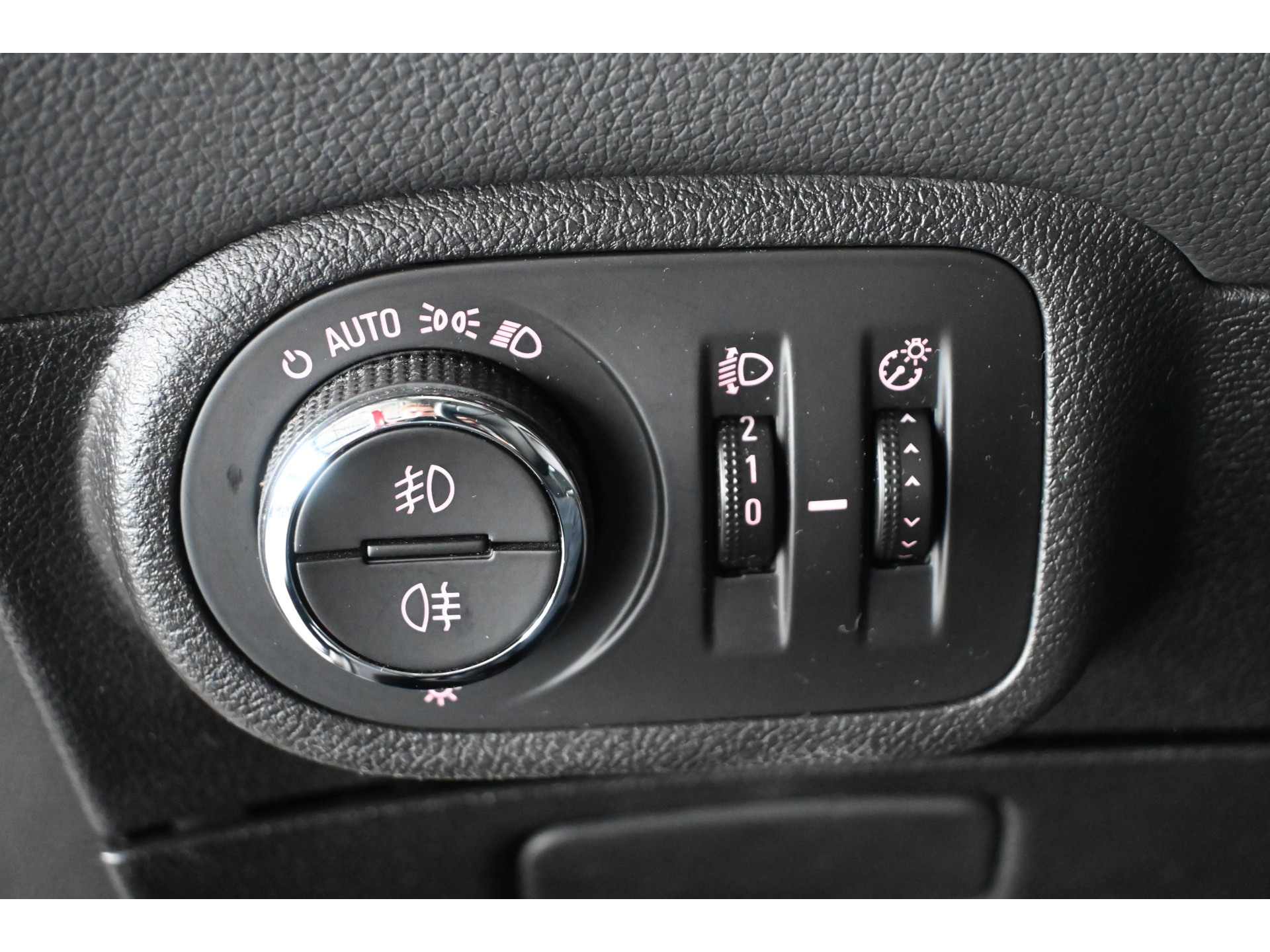 Opel Zafira Tourer 1.4 Edition 7p Clima Cruise control Navigatie PDC Goed Onderhouden! Inruil Mogelijk!