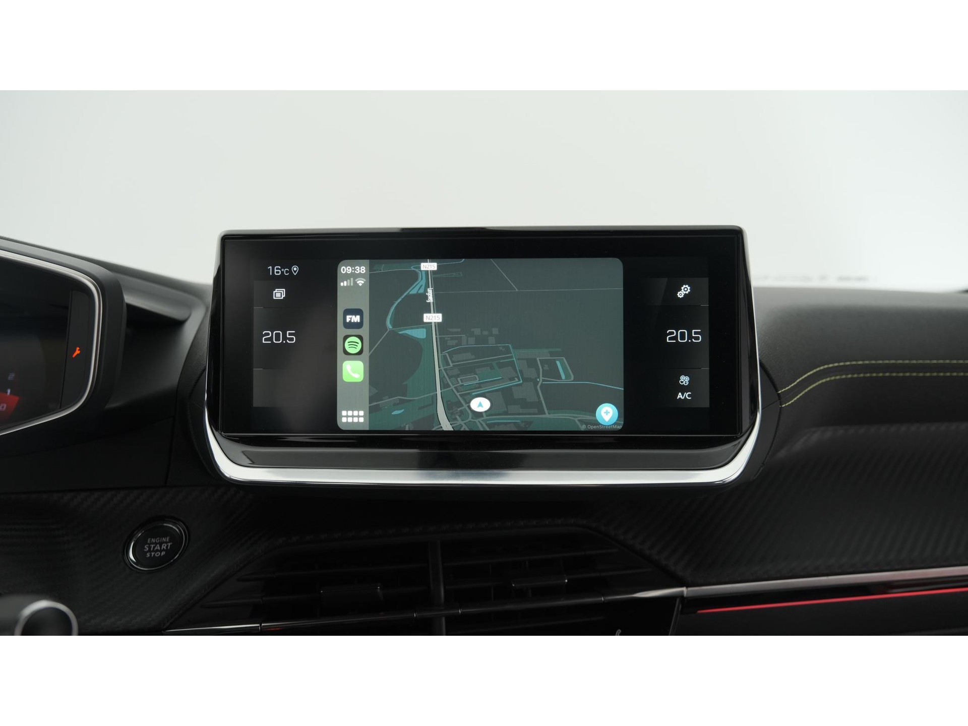 Peugeot 2008 PureTech 130 GT | Camera | Dodehoekdetectie | Navigatie | Parkeersensoren | Stoelverwarming