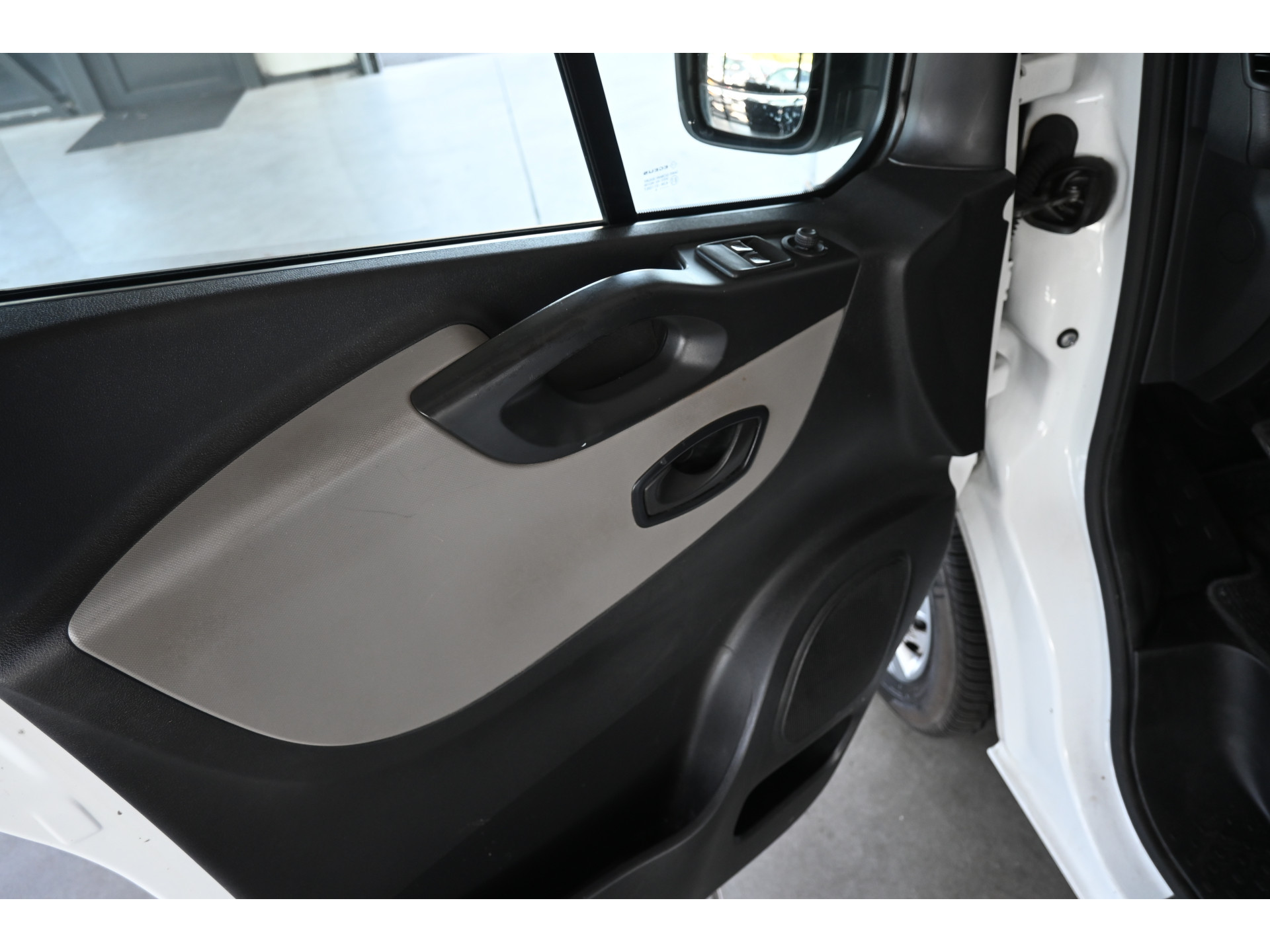 Renault Trafic 1.6 dCi T27 L1H1 Générique BTW Nap Airco Trekhaak Elektrisch Pakket Inruil Mogelijk!