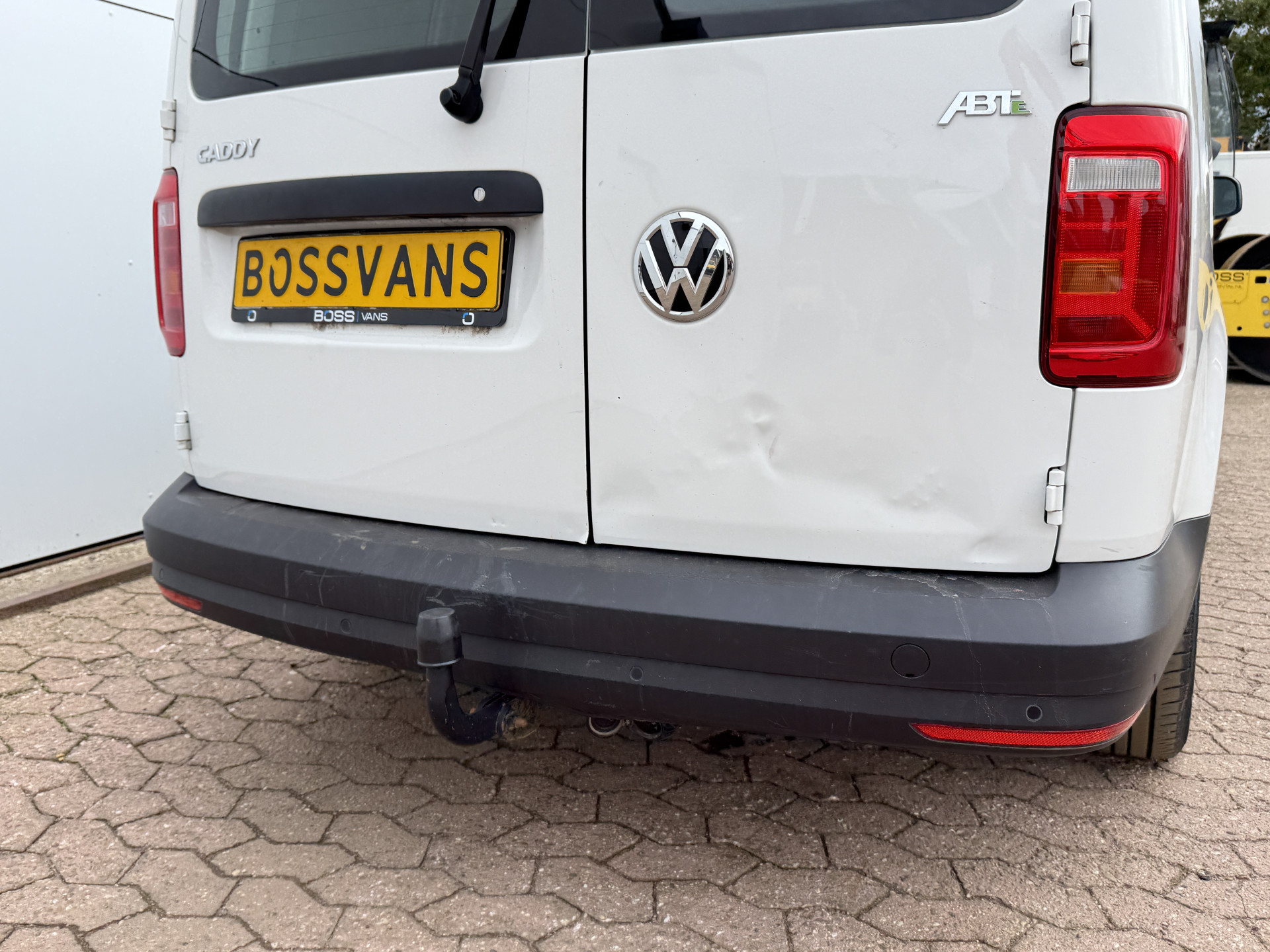 Volkswagen e-Caddy 37kWh 113PK L2H1 Elektrisch Caddy ABT Maxi 37,3kWh 159km WLTP Trekhaak Lichmetalen Velgen Airco Stoelverwarming Apple Carplay Parkeersensoren