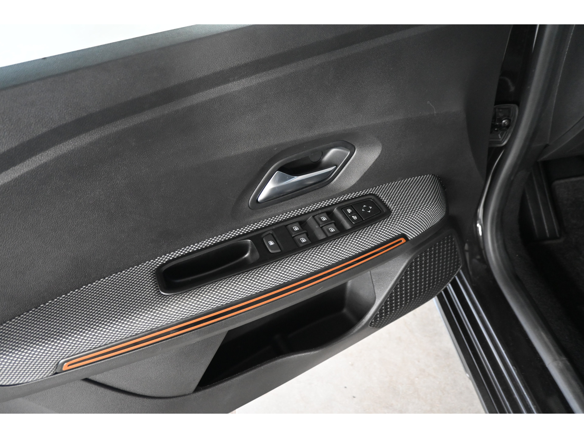 Dacia Sandero Stepway 1.0 TCe 90 Comfort Automaat Airco Cruise Pdc Navigatie 1e Eigenaar Inruil Mogelijk!