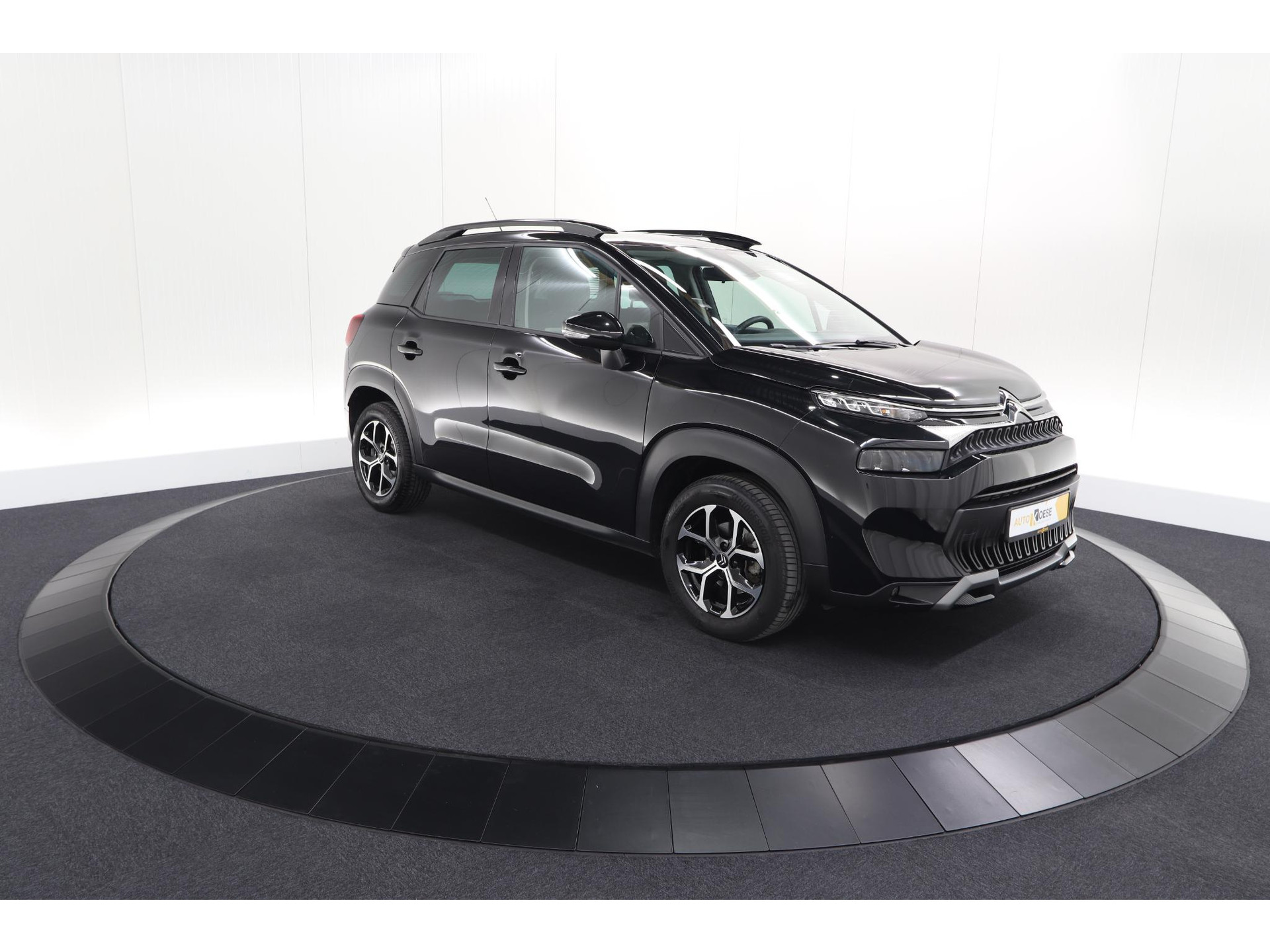 Citroen C3 Aircross PureTech 130 EAT6 Shine | Parkeersensoren | Apple Carplay | Stoelverwarming