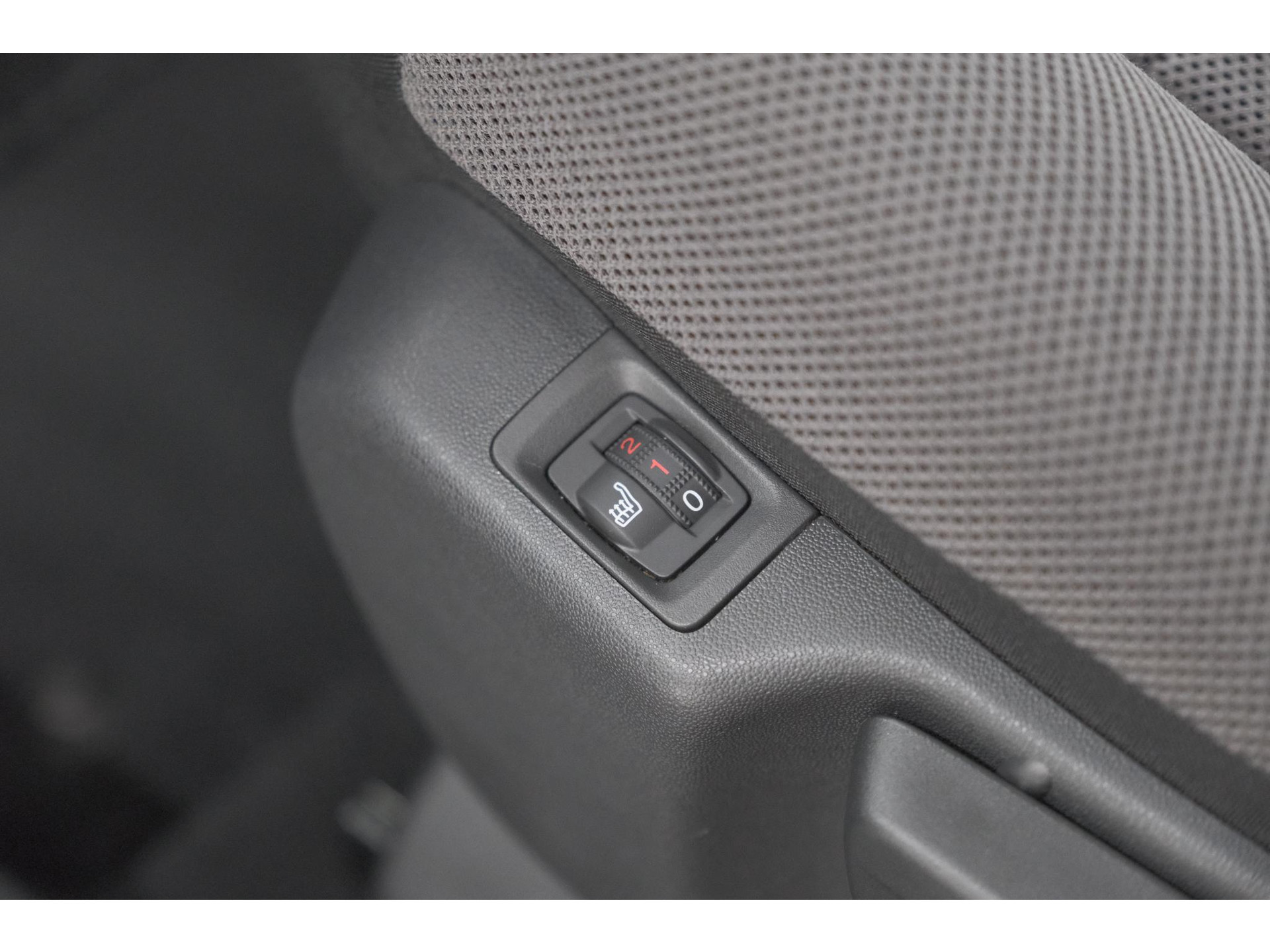 Citroen C3 Aircross PureTech 110 S&S Business | Schuif-/Kanteldak | Camera | HIFI Audiosysteem | Dodehoekdetectie