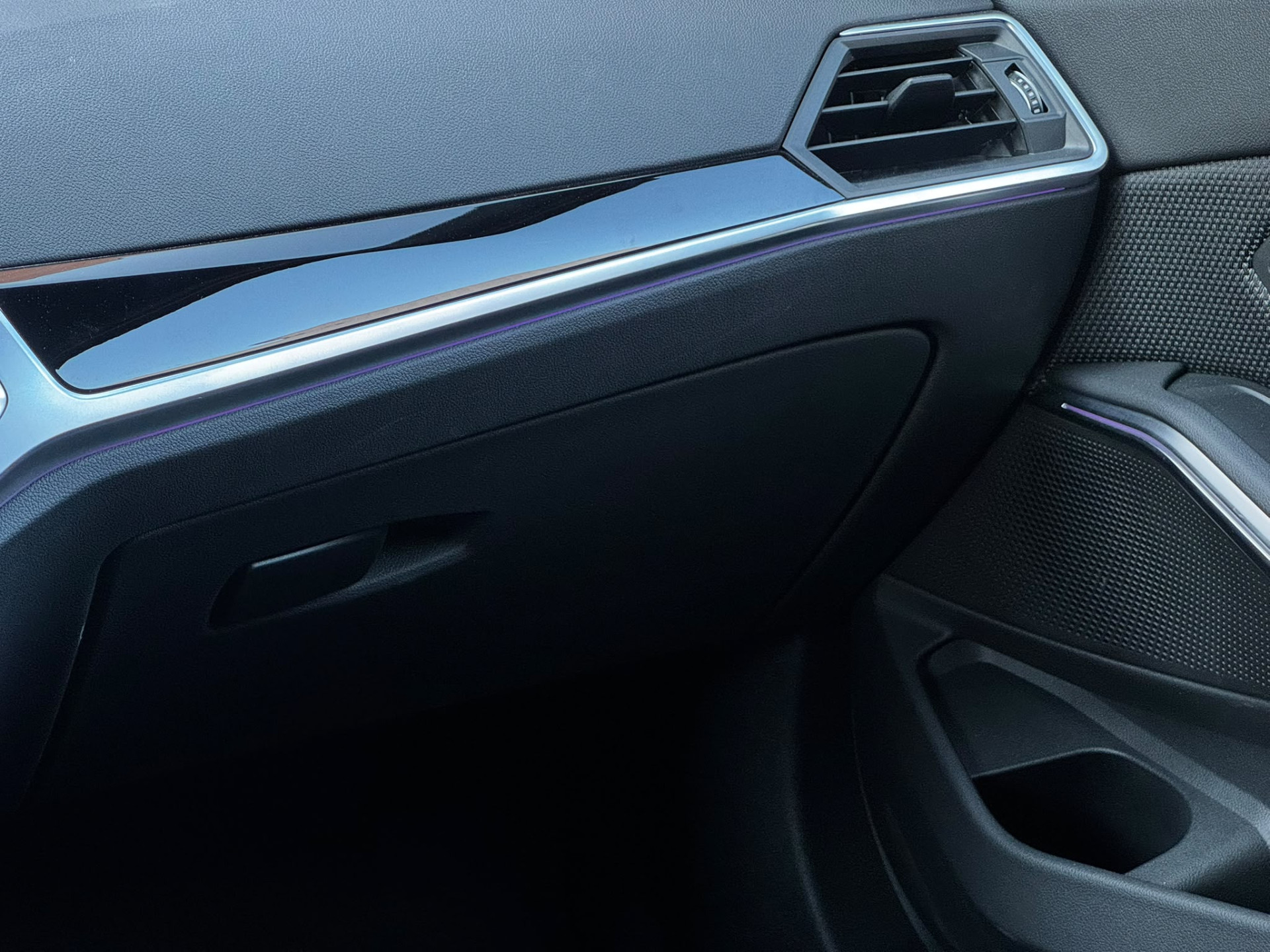 BMW 3-serie Touring 330E 292PK M-Sport Shadow Dode-Hoek Camera