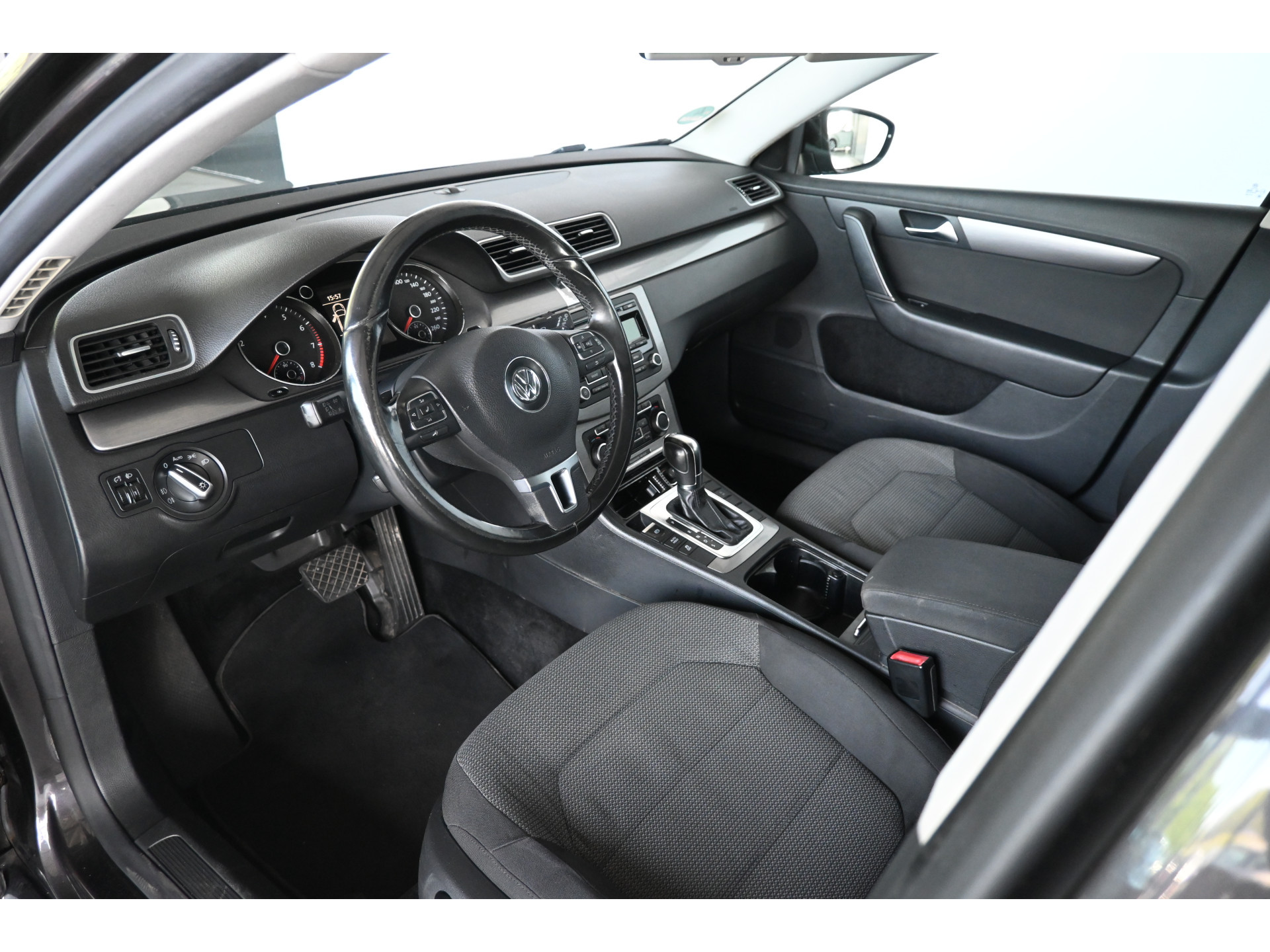 Volkswagen Passat Variant 1.4 TSI Comfortline BlueMotion Automaat Clima Cruise control Trekhaak Lichtmetaal Inruil Mogelijk!