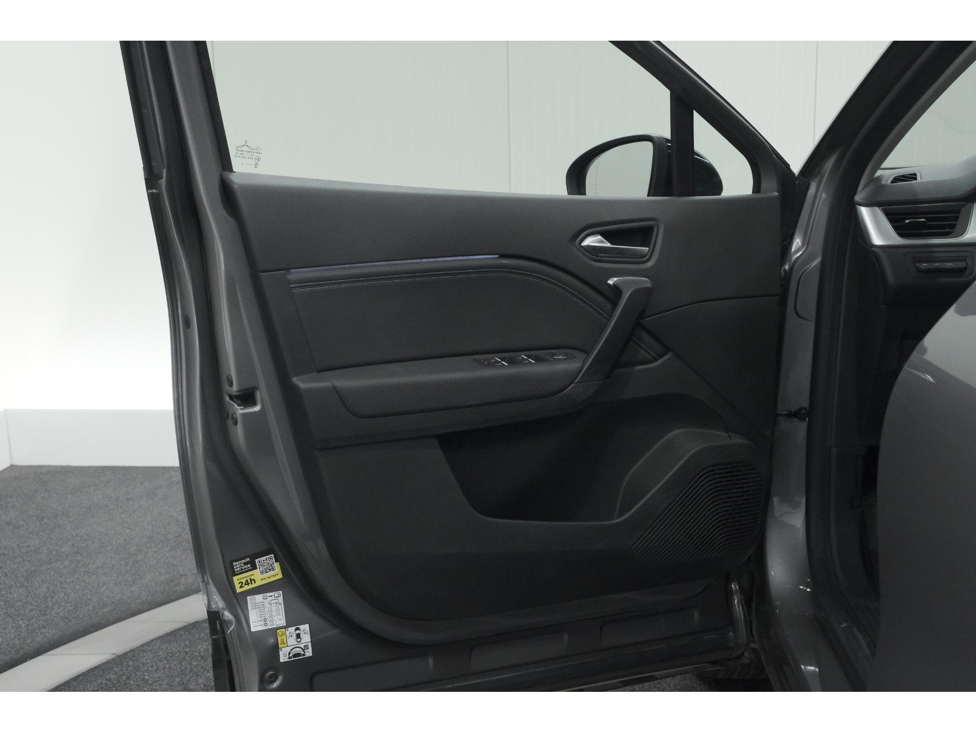 Renault Captur Mild Hybrid 140 EDC Techno | 360 Camera | 9.3 Inch Navigatie | Apple Carplay | 18 Inch Lichtmetalen Velgen