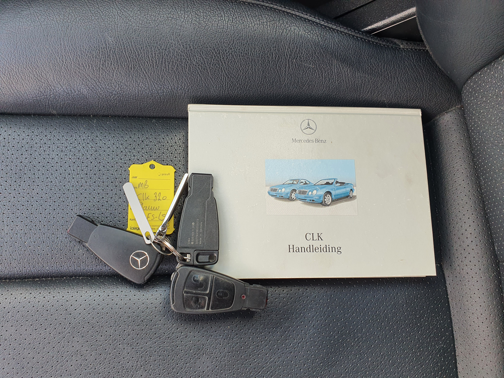 Mercedes-Benz CLK-klasse Coupé 320 Elegance Aut. *FULL-LEATHER | ECC | CRUISE | MERCEDES-AUDIO*