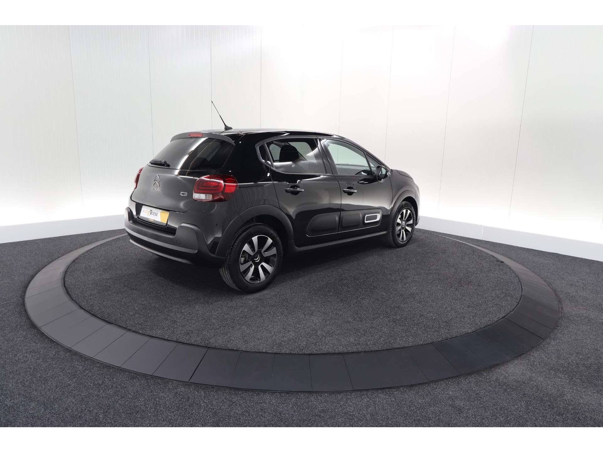 Citroen C3 PureTech 110 EAT6 Max | Apple Carplay | Parkeersensoren | Climate Control | 16 Inch Lichtmetalen Velgen