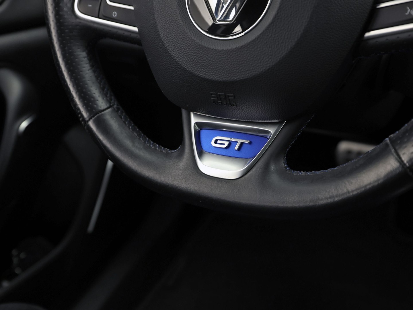Renault Mégane Estate 1.6 TCe GT 205Pk Automaat (VIRTUAL COCKPIT, GROOT NAVI, KUIPSTOELEN, HEAD-UP DISPLAY, CAMERA, ADAPTIVE CRUISE, BOSE, STOELVERWARMING, NIEUWSTAAT)