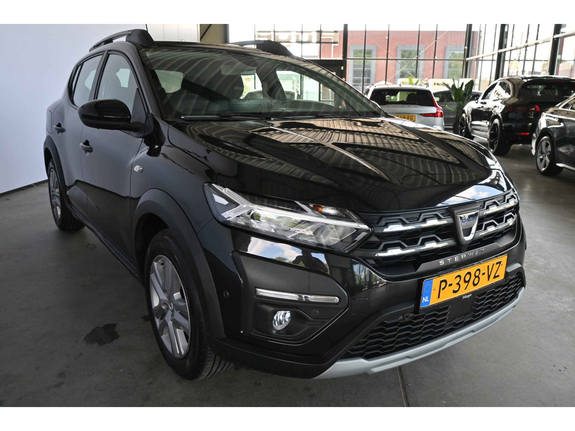 Dacia Sandero Stepway 1.0 TCe 90 Comfort Automaat Airco Cruise Pdc Navigatie 1e Eigenaar Inruil Mogelijk!