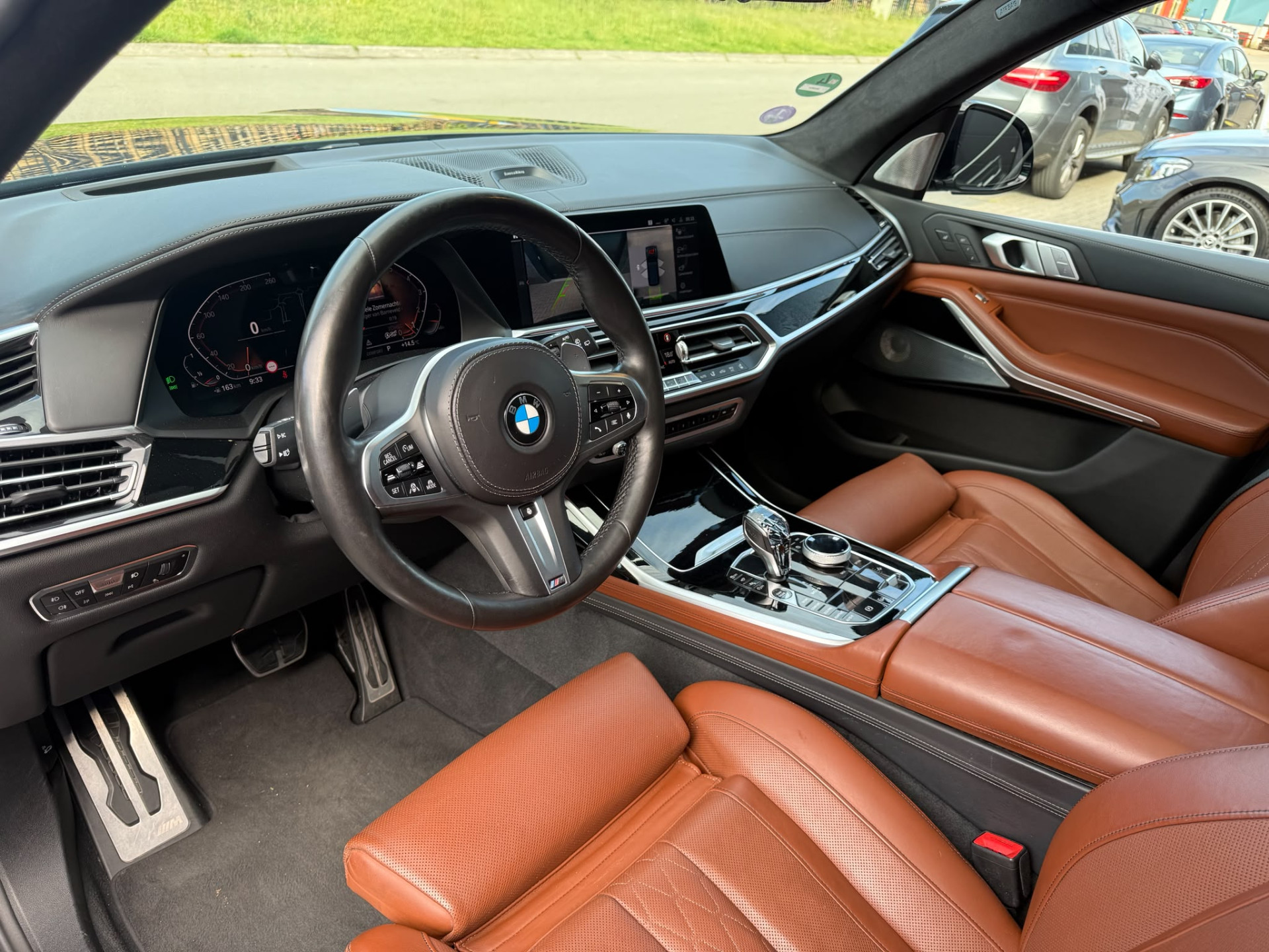 BMW X7 xDrive40i 6p. | 2E EIGENAAR | 3/6/12MND GARANTIE| M-SPORT |PANO | LASER | LED | B&W | MASSAGE | CARPLAY | TREKHAAK | DAB | BOMVOL |