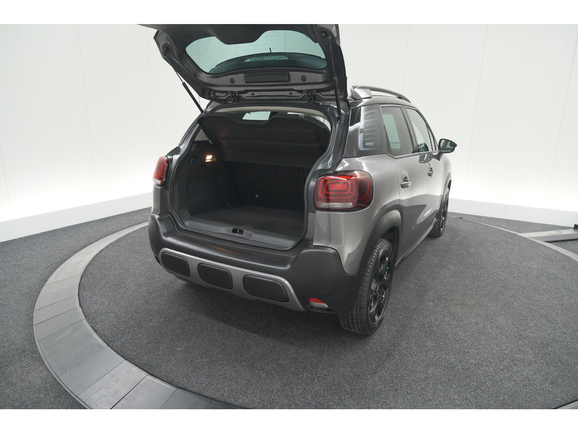 Citroen C3 Aircross PureTech 110 Shine | Camera | Stoelverwarming | Apple Carplay