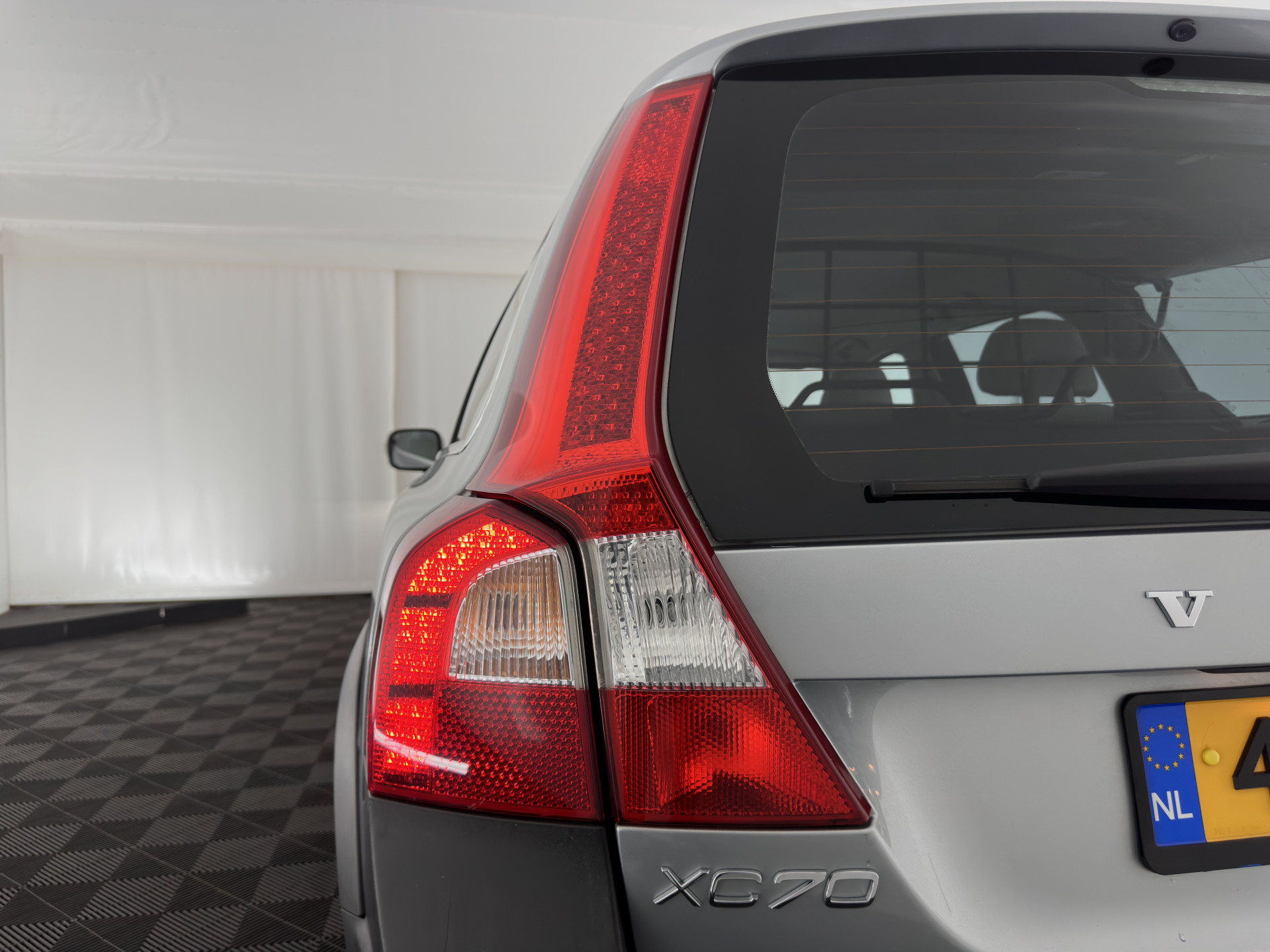 Volvo XC70 2.0 D3 FWD Limited Edition Aut. *LEATHER | BI-XENON | ADAPTIVE-CRUISE | BLIS | NAVI-FULLMAP | HEATED-COMFORTSEATS | ECC | PRIVACY-GLASS | LANE-ASSIST | PDC | TOWBAR | 17''ALU*