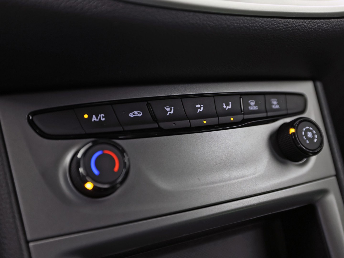 Opel Astra Sports Tourer 1.2 Sport (APPLE CARPLAY, NAVIGATIE, CRUISE, TREKHAAK, SPORTSTOELEN, PARKEERSENSOREN, NIEUWSTAAT)