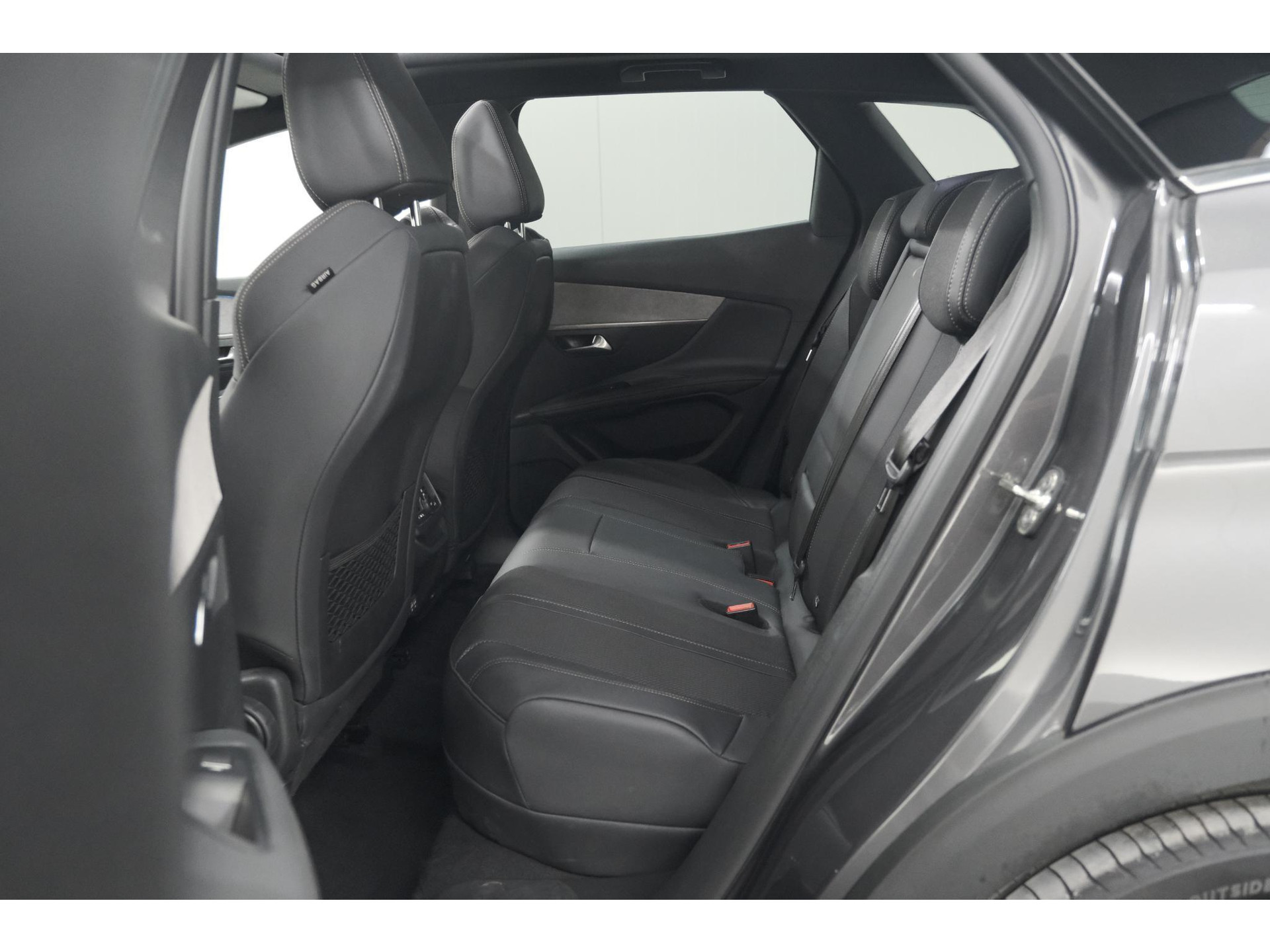 Peugeot 3008 HYbrid4 300 GT | Elektrisch Panoramadak | Dodehoekdetectie | Camera | Navigatie