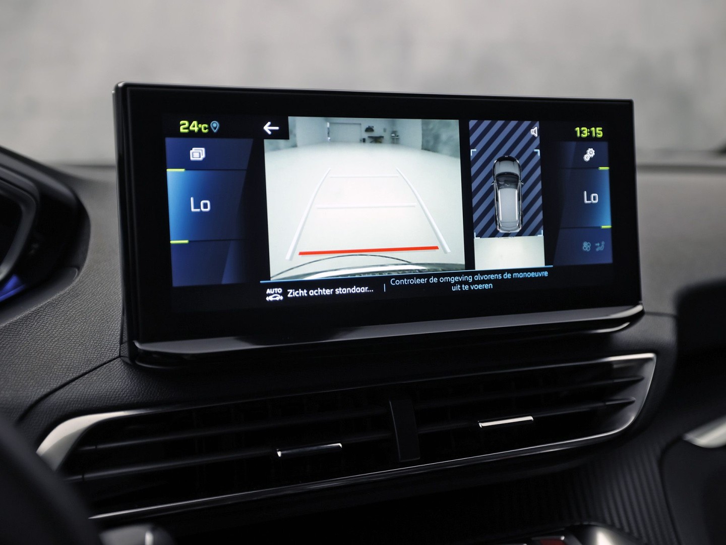 Peugeot 3008 1.6 HYbrid 225 Allure Sport 225Pk Automaat (APPLE CARPLAY, GROOT NAVI, 360 CAMERA, SPORTSTOELEN, LEDER, KEYLESS, GETINT GLAS, LANE ASSIST, NIEUWSTAAT)