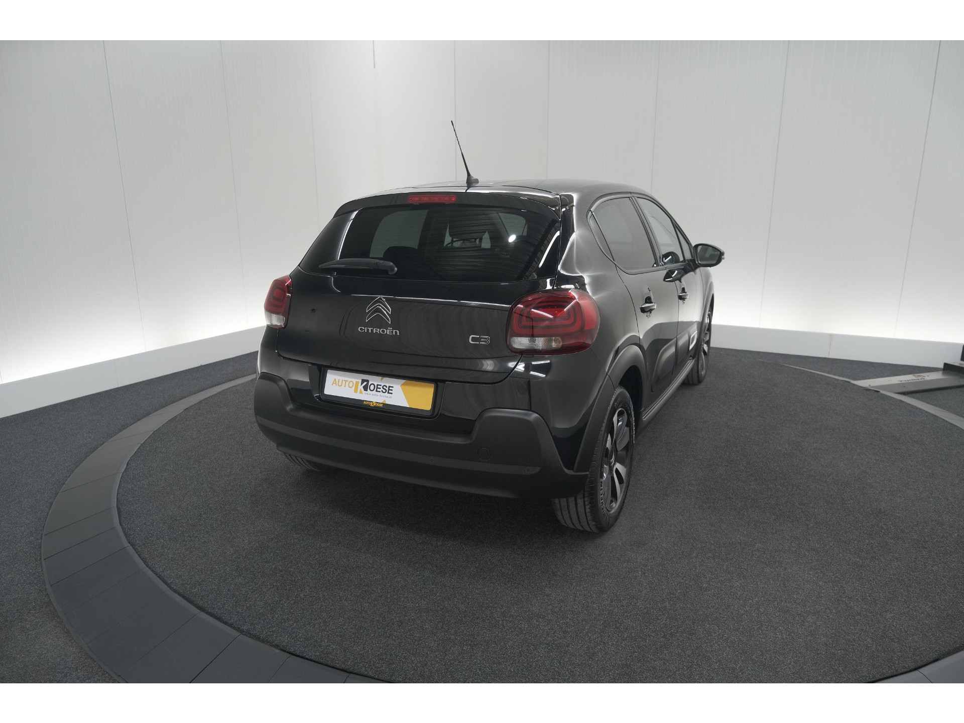 Citroen C3 PureTech 110 EAT6 Max | Apple Carplay | Parkeersensoren | Climate Control | 16 Inch Lichtmetalen Velgen