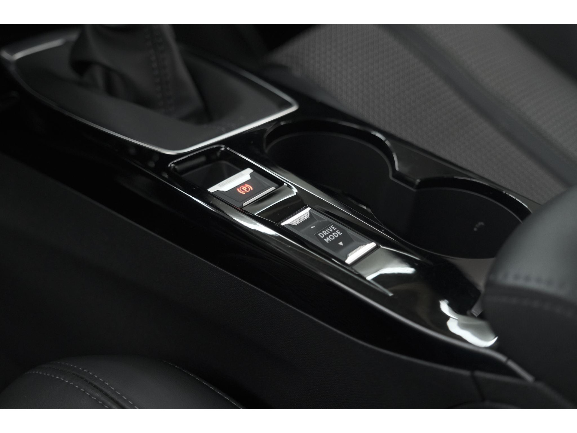 Peugeot 208 PureTech 100 GT | Camera | Adaptieve Cruise Control | Navigatie | Apple Carplay