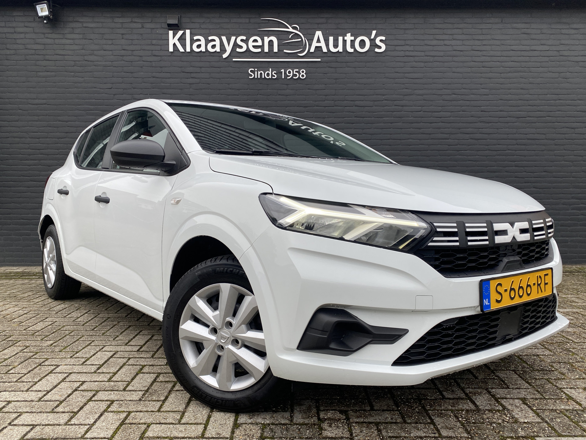 Dacia Sandero 1.0 TCe LPG 100 ECO-G Essential | 1e eigenaar | dealer onderhouden | airco | cruise control | dab audio | BTW auto