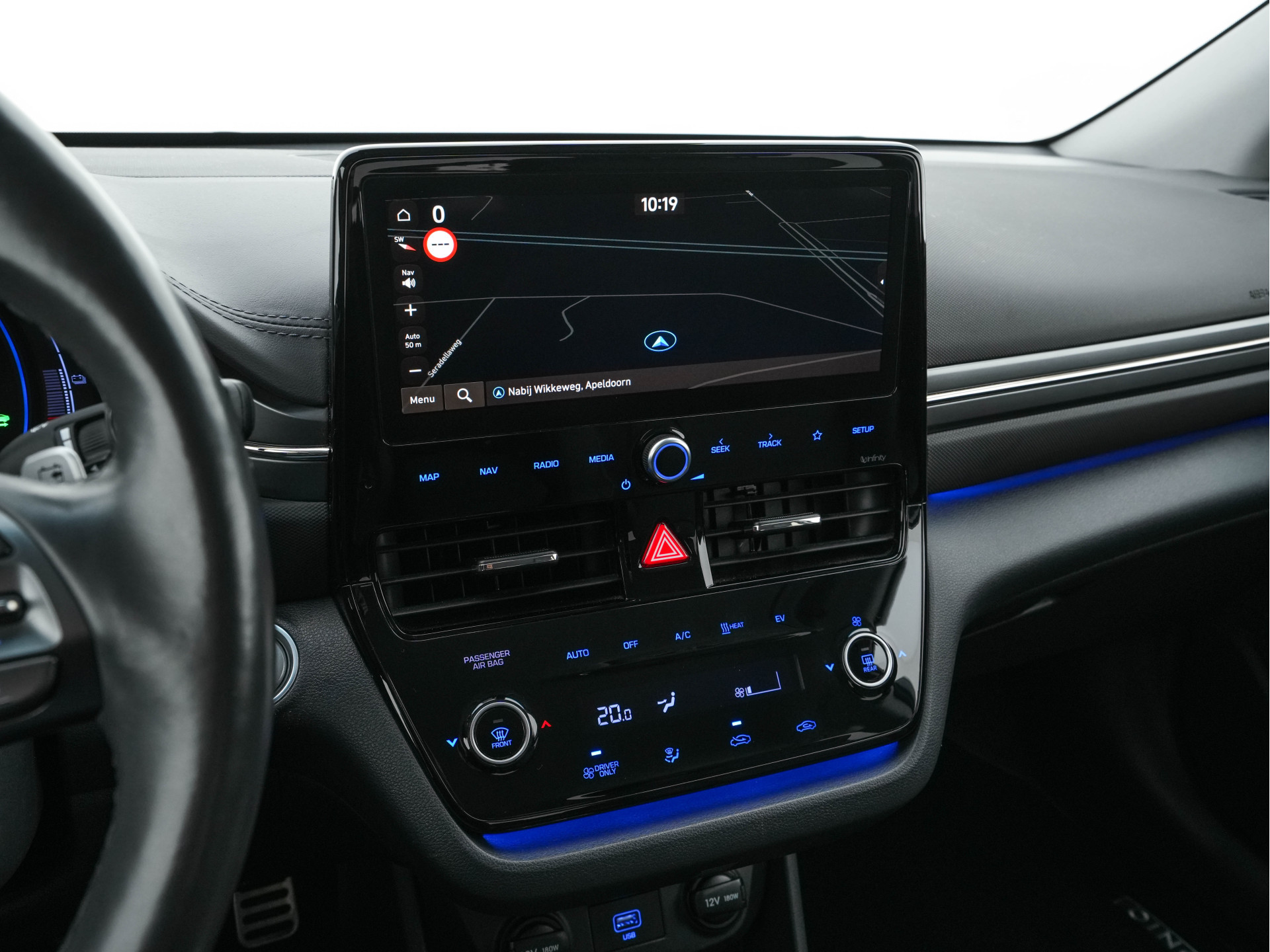 Hyundai IONIQ Premium EV 38 kWh {SOH-100%} Aut *HEATPUMP | LEATHER | FULL-LED | ADAPTIVE-CRUISE | KEYLESS | NAVI-FULLMAP | DAB | CAMERA | MEMORY-PACK | DIGI-COCKPIT | HEATED/VENTILATED-SEATS | CCS- FASTLOADER | PRIVACY-GLASS |