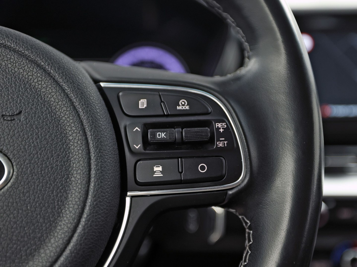 Kia Niro 1.6 GDi Hybrid DynamicLine 141Pk Automaat (APPLE CARPLAY, GROOT NAVI, CAMERA, TREKHAAK, SPORTSTOELEN, ADAPTIVE CRUISE, LANE ASSIST, NIEUWE APK, NIEUWSTAAT)