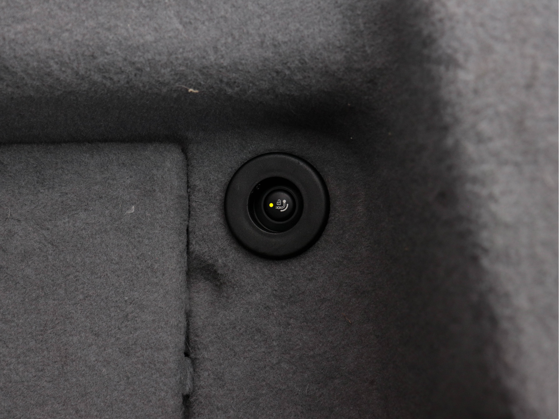 BMW 7-serie 740d xDrive M-Sport Aut. *PANO | LEATHER | FULL-LED | SURROUND-VIEW | NAVI-FULLMAP | SOFT-CLOSE | HEAD-UP | HARMAN/KARDON-AUDIO | KEYLESS | CRUISE | HEATED-SPORTSEATS | LANE-ASSIST | MEMORY-PACK | TOWBAR