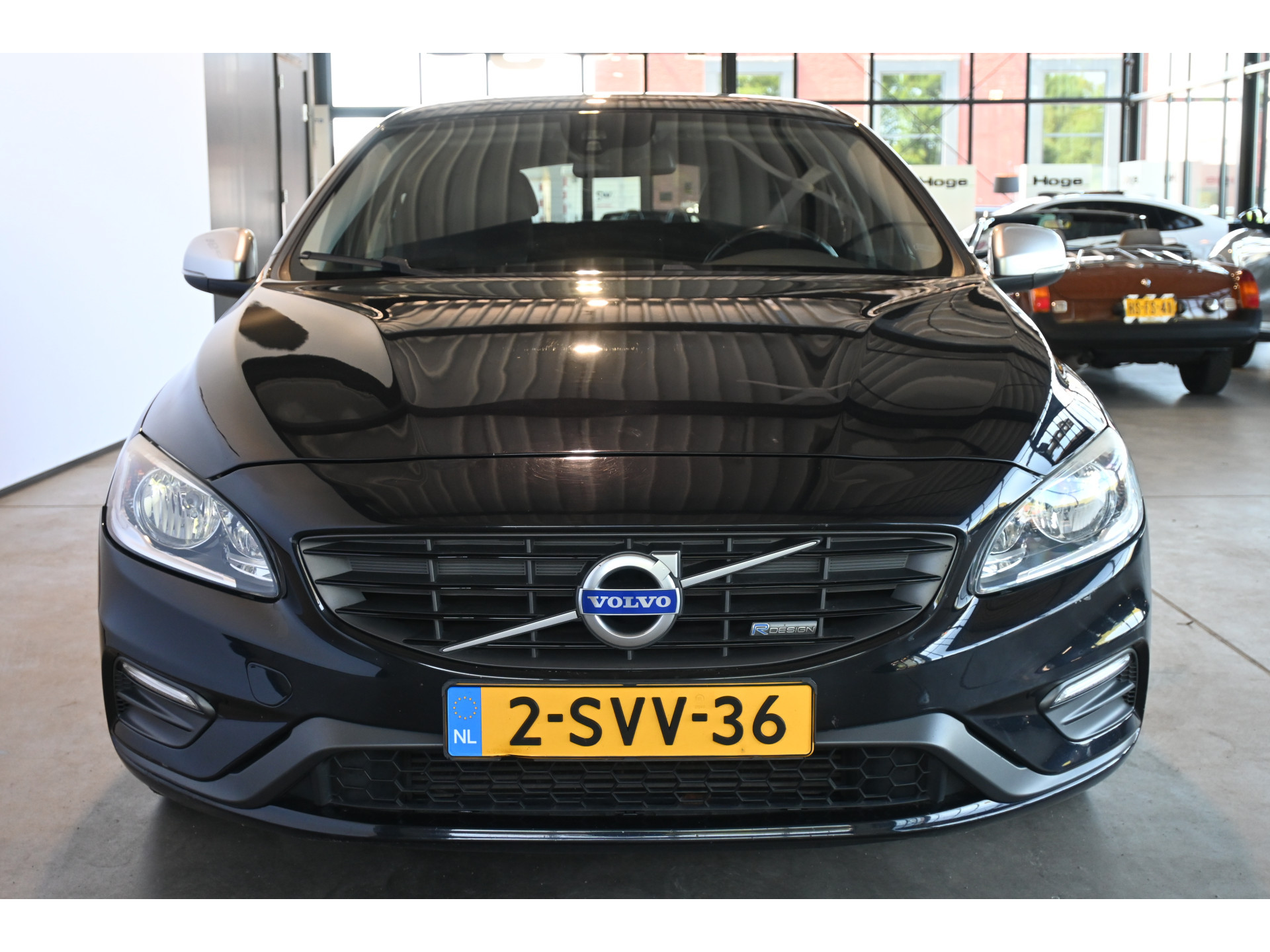 Volvo V60 1.6 D2 Summum Automaat Clima Navigatie Trekhaak Goed Onderhouden! Inruil Mogelijk!