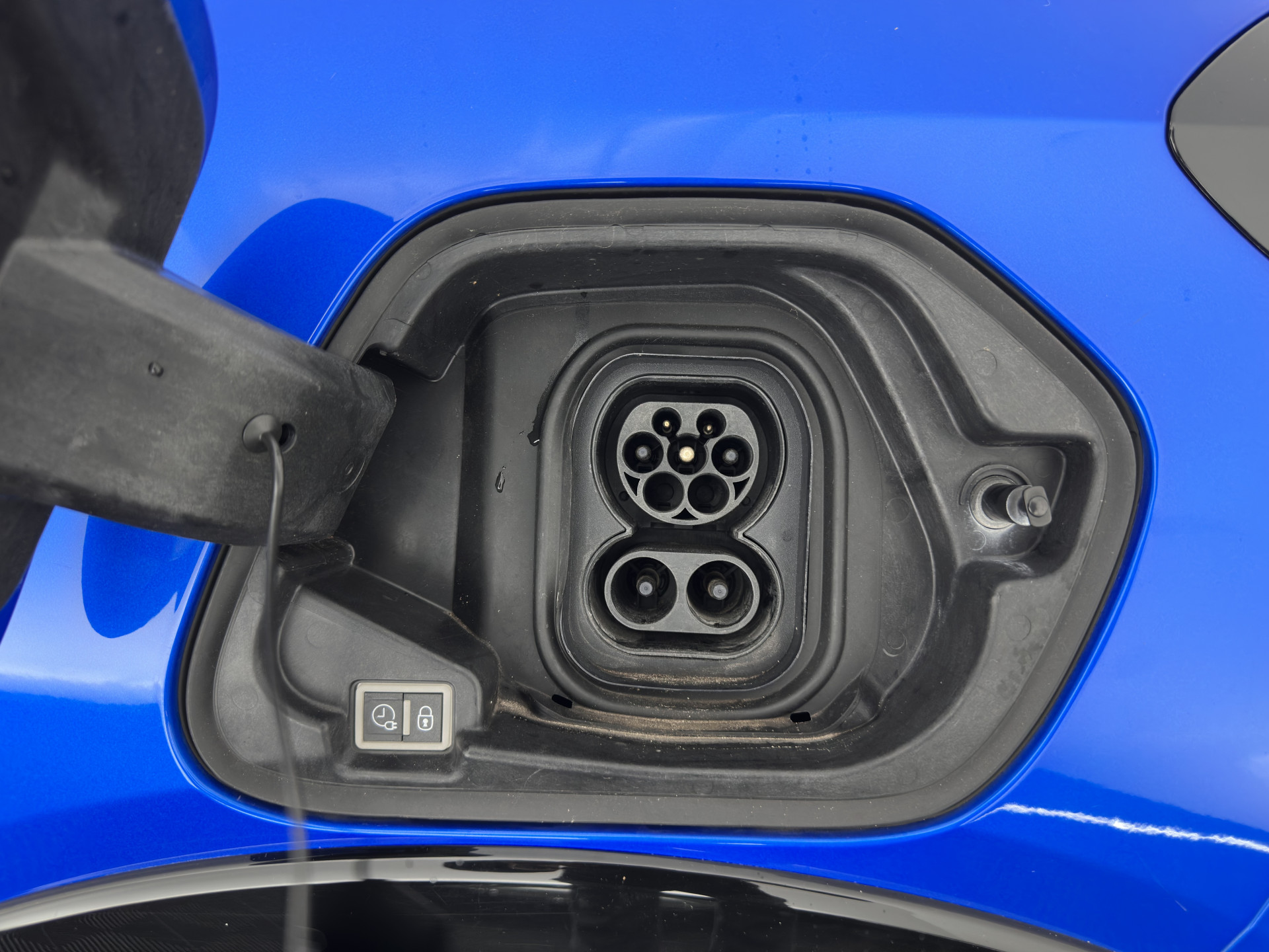 Peugeot e-208 EV Allure 50 kWh {SOH-91%} Aut *FULL-LED | DIGI-COCKPIT | BLINDSPOT | CAMERA | NAVI-FULLMAP | LANE-ASSIST | KEYLESS | DAB | CCS-FASTLOADER | TOP-VIEW | AMBIENT-LIGHT | PRIVACY-GLASS | 17"ALU*