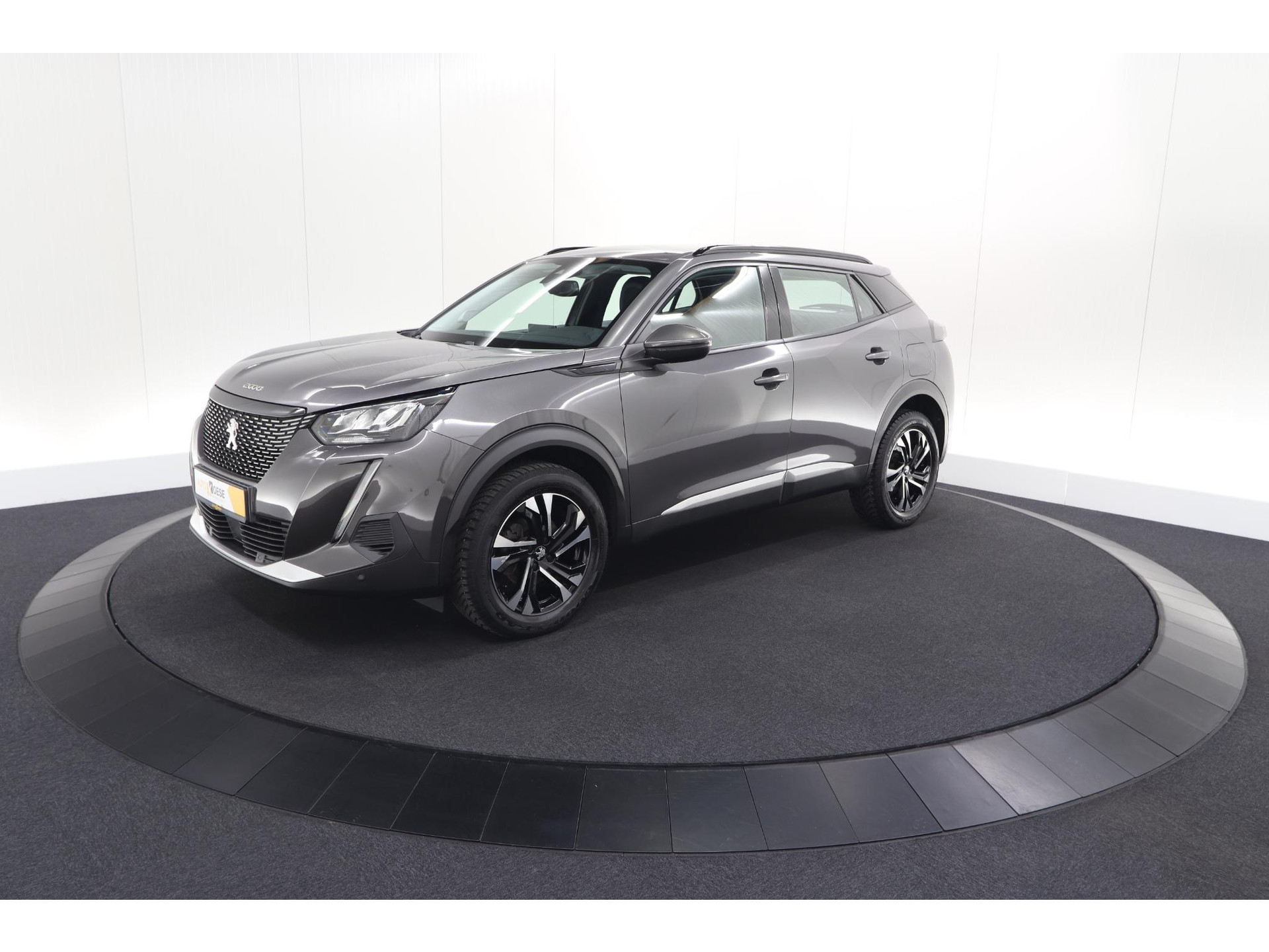 Peugeot 2008 PureTech 130 Allure | Camera | Stoelverwarming | Apple Carplay | Parkeersensoren voor + Achter