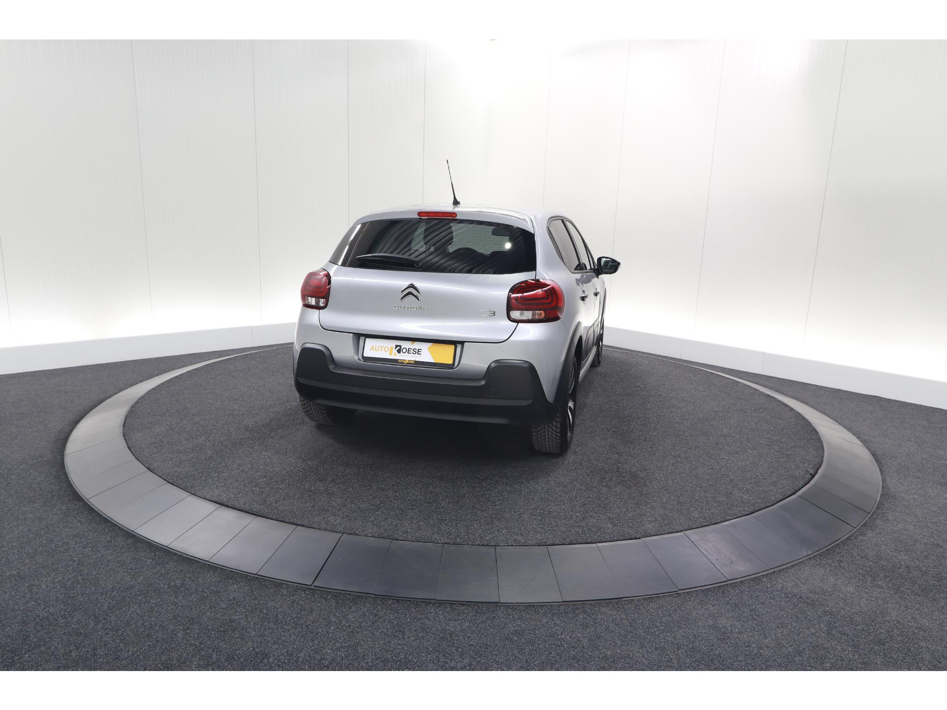 Citroen C3 PureTech 110 EAT6 Max | Camera | Parkeersensoren | Navigatie | Apple Carplay