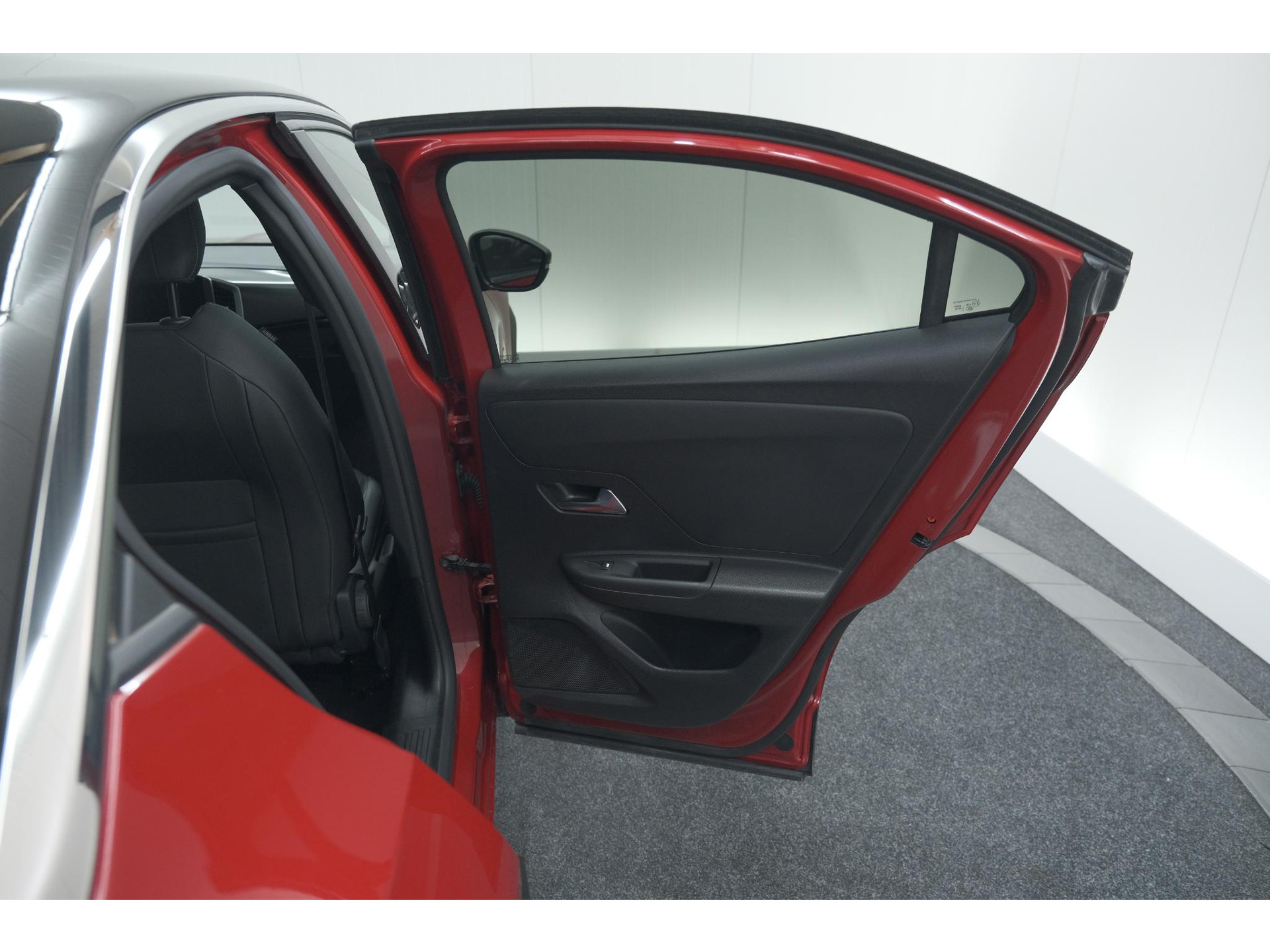 Opel Mokka 130 Turbo EAT8 Ultimate | Camera | Dodehoekdetectie | Massage | Adaptieve Cruise Control