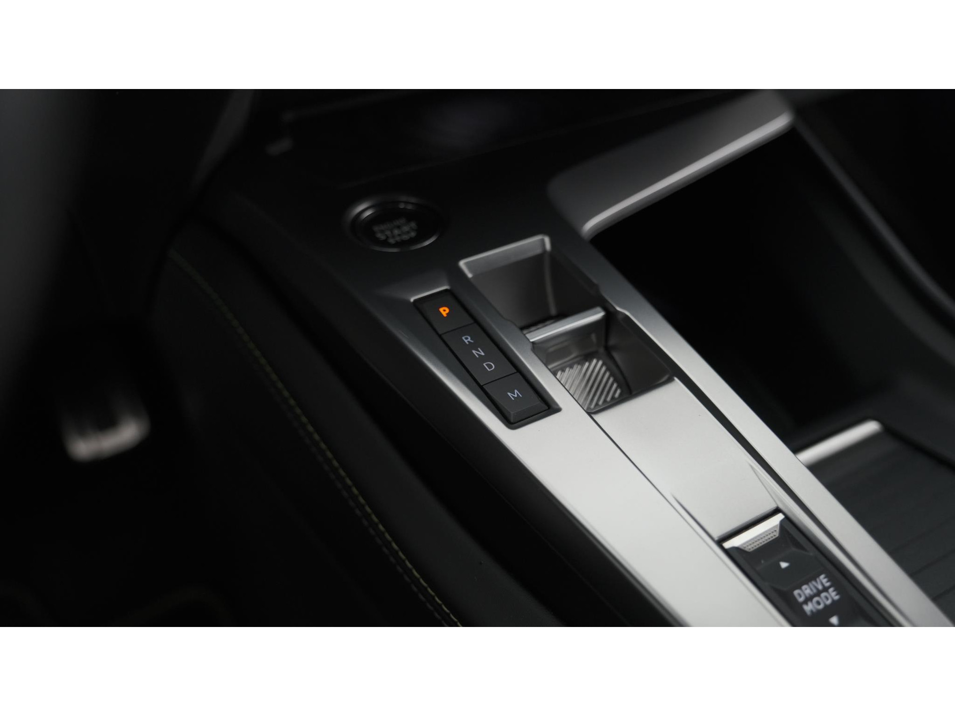 Peugeot 308 PureTech 130 GT Pack Business | Camera | Dodehoekdetectie | Apple Carplay