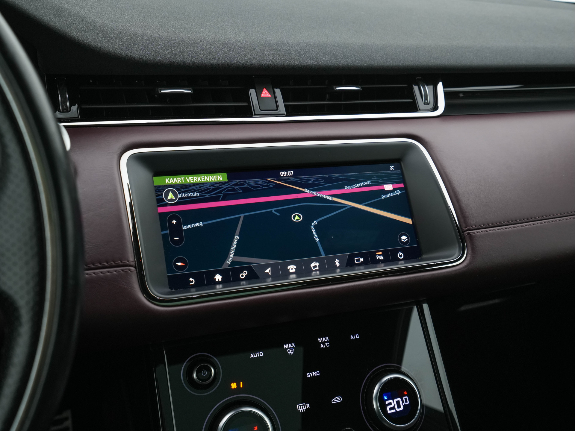 Land Rover Range Rover Evoque 2.0 D150 R-Dynamic *PANO | LEATHER | FULL-LED | NAVI-FULLMAP | CAMERA | KEYLESS | ECC | TOPVIEW | CARPLAY | HEATED-COMFORTSEATS | PDC | CRUISE | PRIVACY-GLASS | 20''ALU*