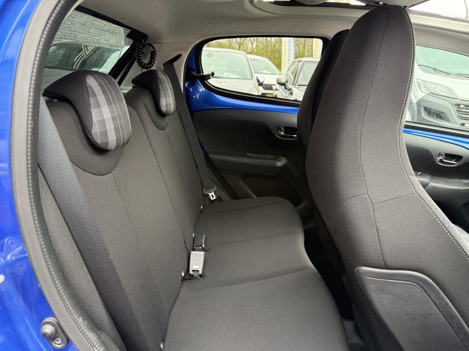 Peugeot 108 1.0 e-VTi Allure TOP! | 2E EIGENAAR | 3/6/12MND GARANTIE| NAVI | CARPLAY | CLIMA | LMV |
