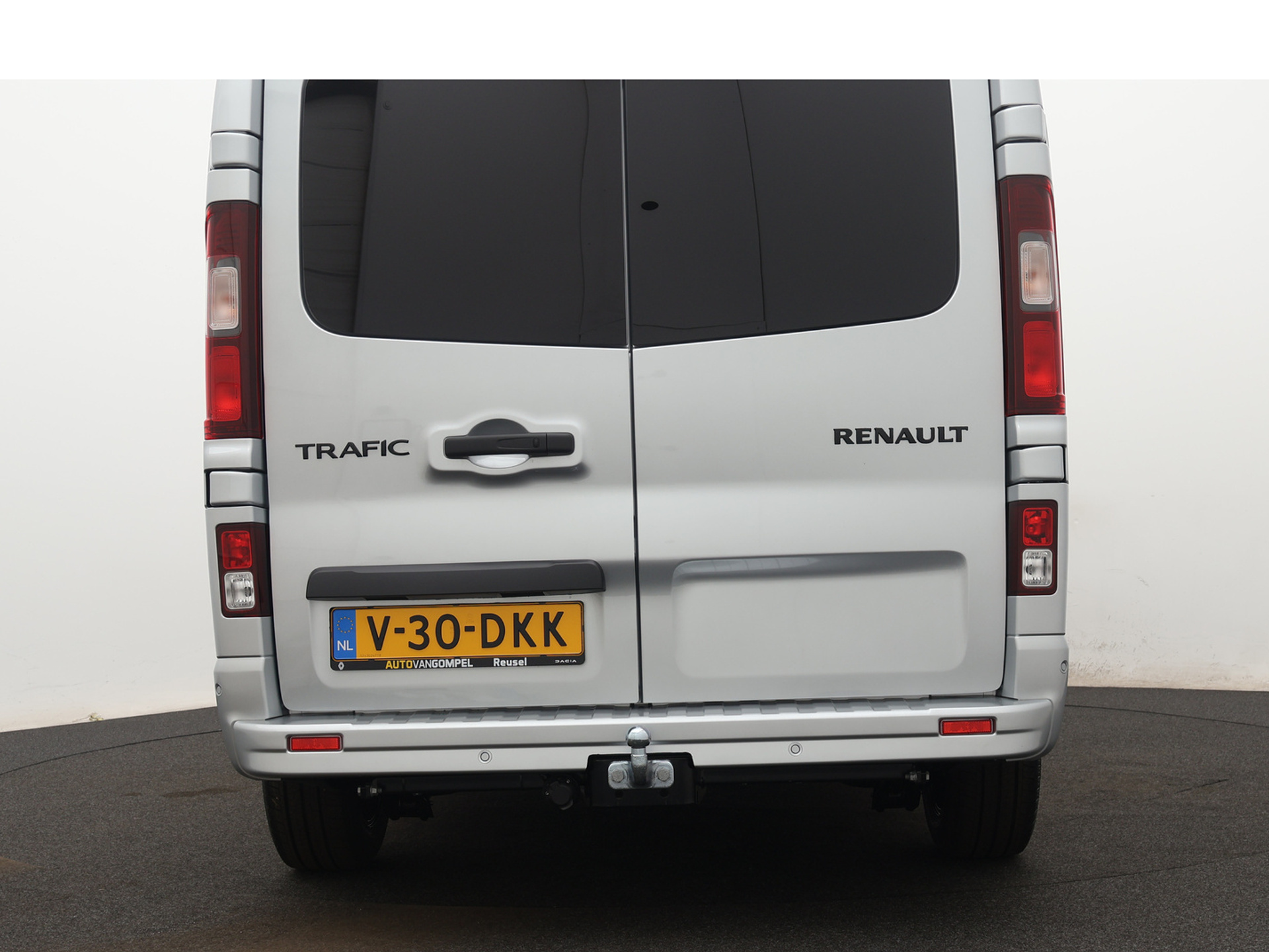 Renault Trafic 170PK L2H1 | 2 SCHUIFDEUREN | Luxe | DC DUBBEL CABINE BLACK EDITION | FULL OPTION | NAVIGATIE | CAMERA | KEYLESS | PARKEERSENSOREN