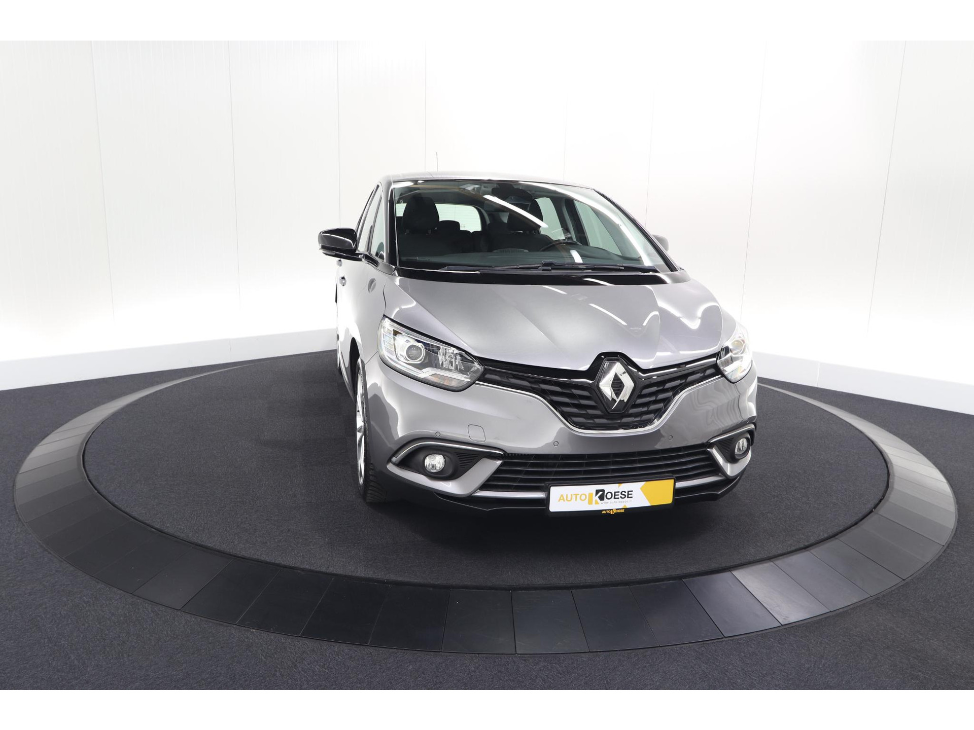 Renault Grand Scénic 1.3 Intens TCe 140 EDC | 7 Zitplaatsen | Apple Carplay | Camera | Parkeersensoren voor + achter