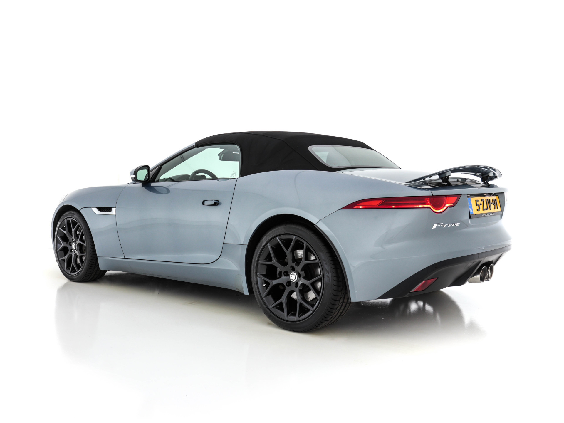 Jaguar F-TYPE 3.0 V6 Convertible Aut. *LEATHER | BI-XENON | NAVI-FULLMAP | CAMERA | MEMORY-PACK | KEYLESS | DAB | SHIFT-PADDLES | ECC | HEATED-SPORTSEATS | PDC | AIRSCARF | CRUISE | 19"ALU*