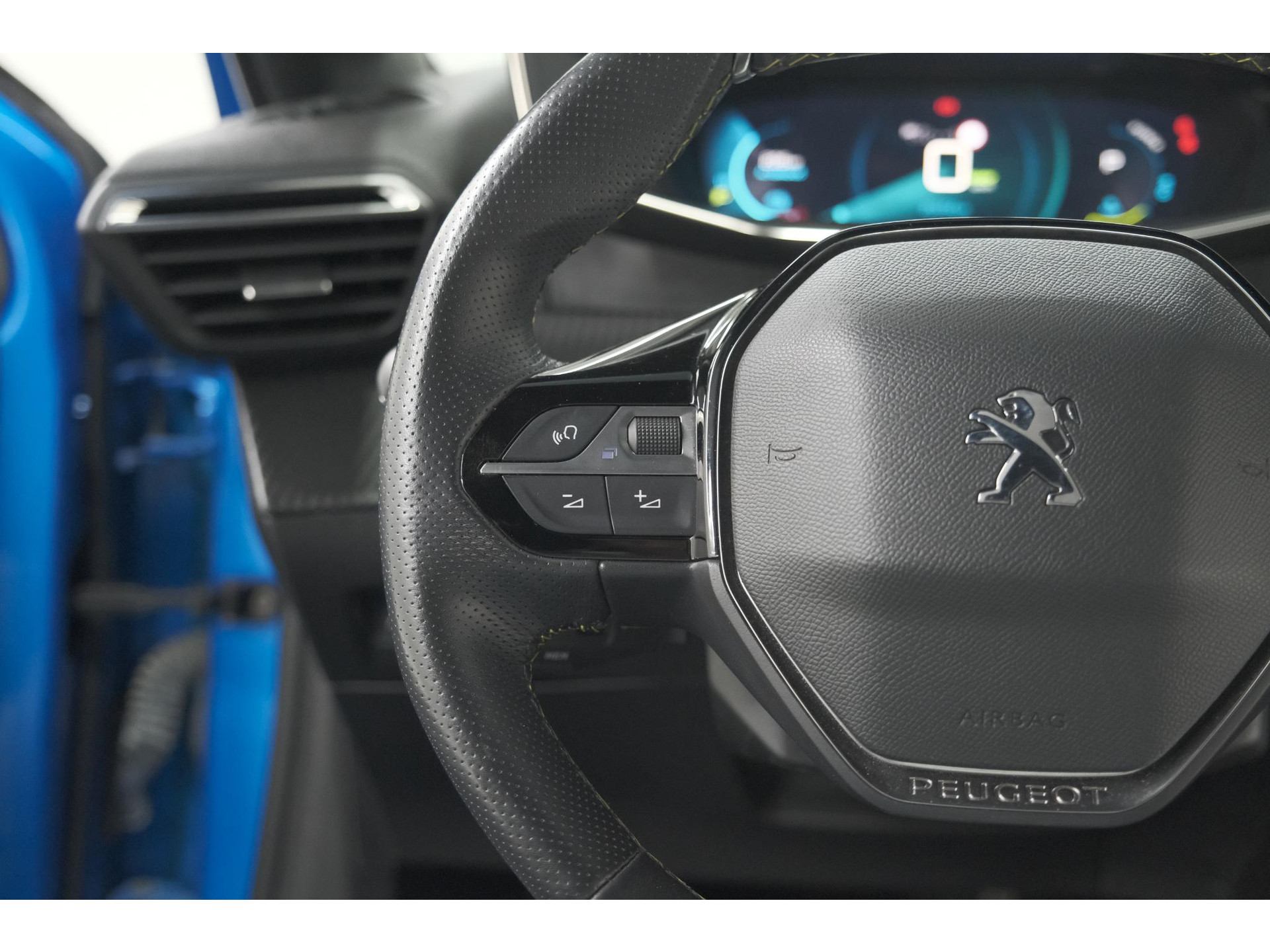 Peugeot e-208 EV GT Pack 50 kWh | Camera | Adapieve Cruise Control | Stoelverwarming | 3 FASE