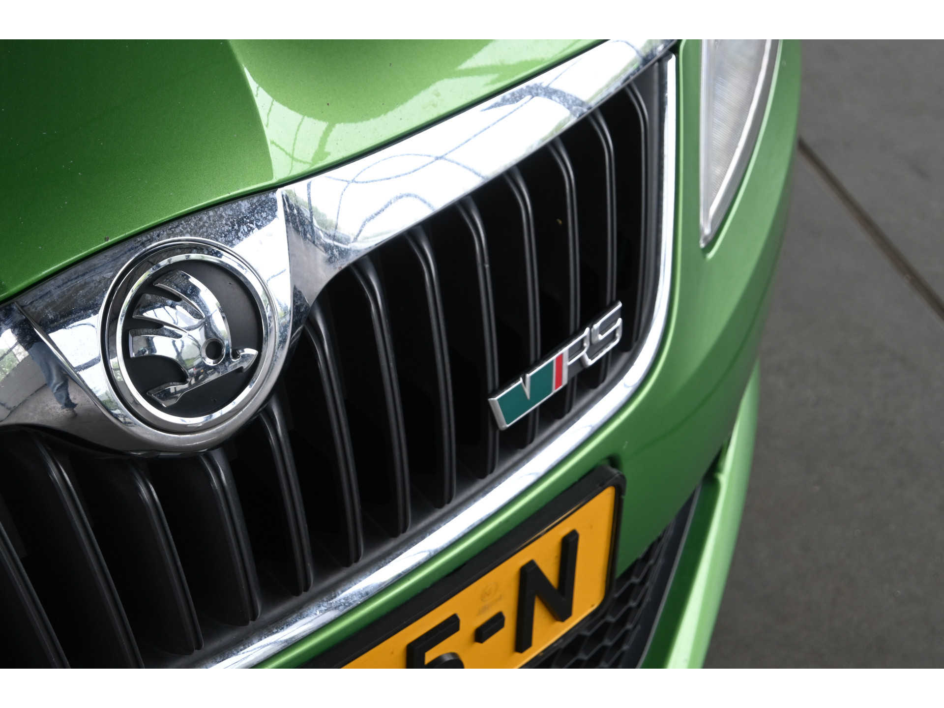 ŠKODA Fabia 1.4 TSI RS 180PK! Automaat Clima Carplay Cruise Control Stoelverwarming Inruil Mogelijk!