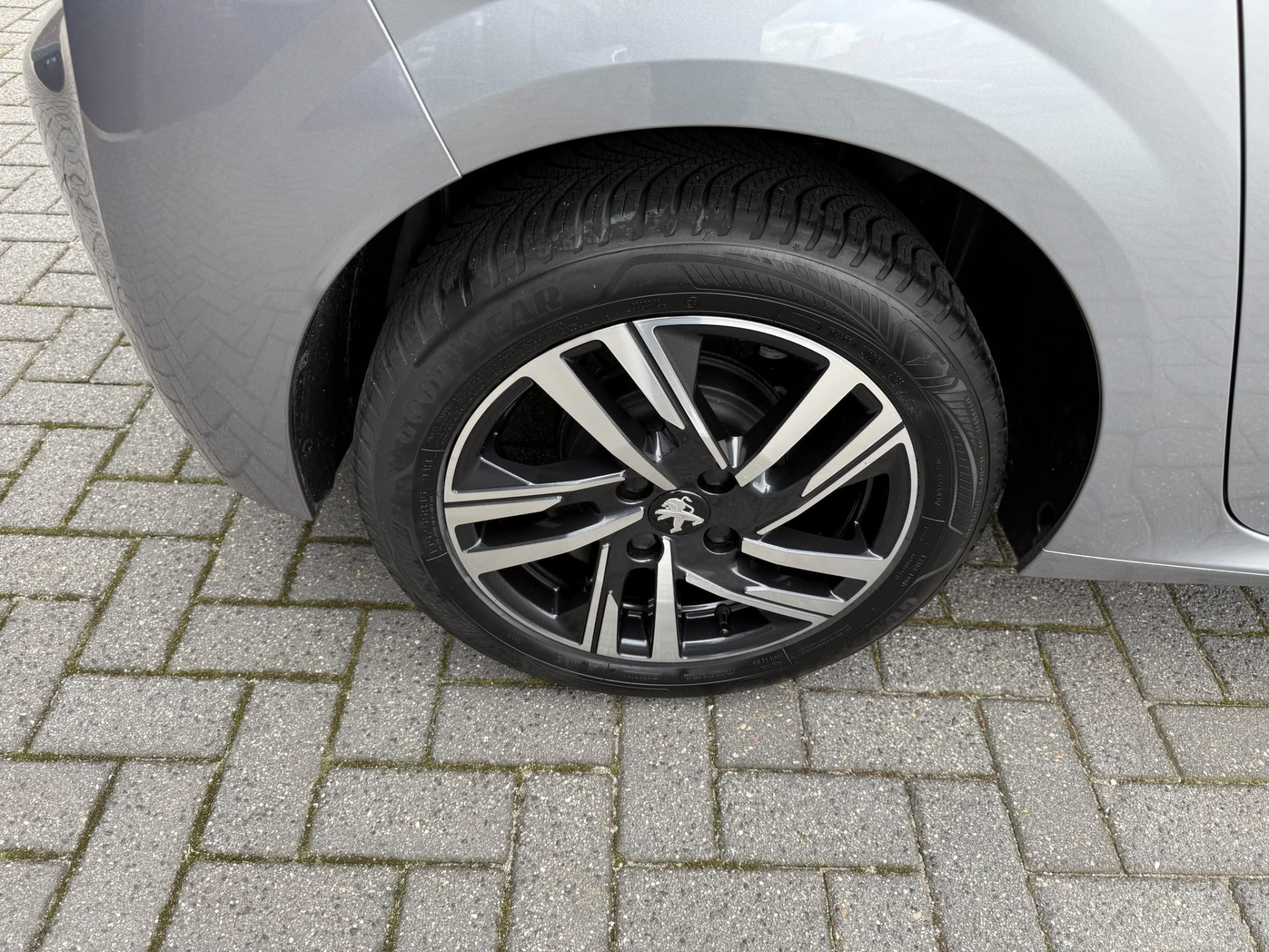 Peugeot 208 75PK Style | 1E EIGENAAR | 3/6/12MND GARANTIE| LED | CARPLAY | NAVI | CRUISE | CLIMA | LMV |