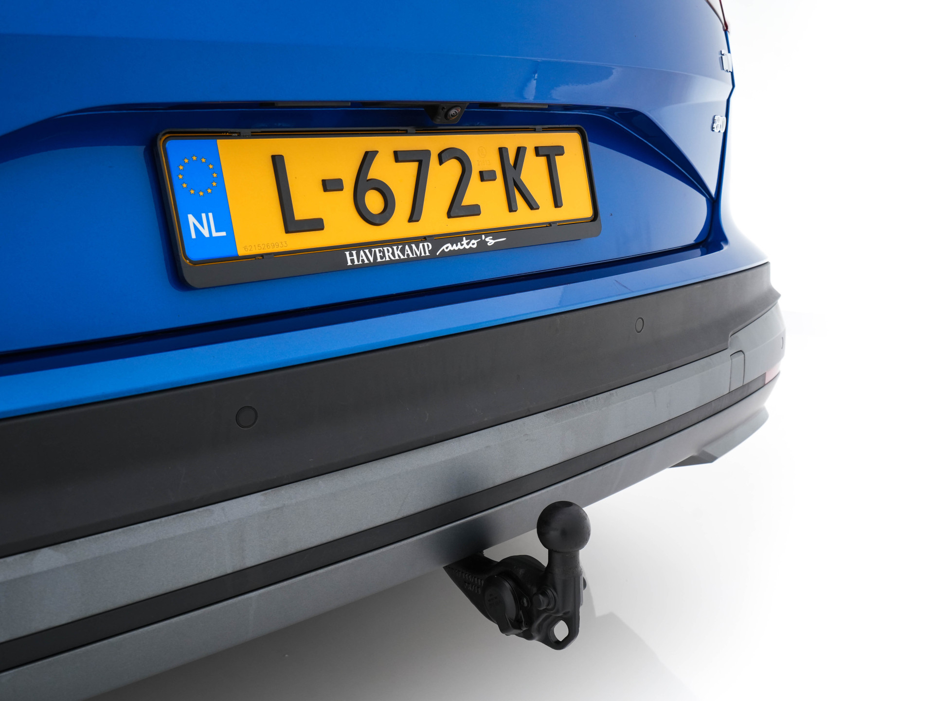 ŠKODA Enyaq iV 80 [ 3-Fase ] {SOH-88% } (INCL-BTW) *LEATHER-FABRIC | FULL-LED | DIGI-COCKPIT | CAMERA | KEYLESS | NAVI-FULLMAP | AMBIENT-LIGHT | ECC | HEATED-COMFORTSEATS | DAB+ | PDC | CRUISE | CARPLAY | TOWBAR | 19"ALU*