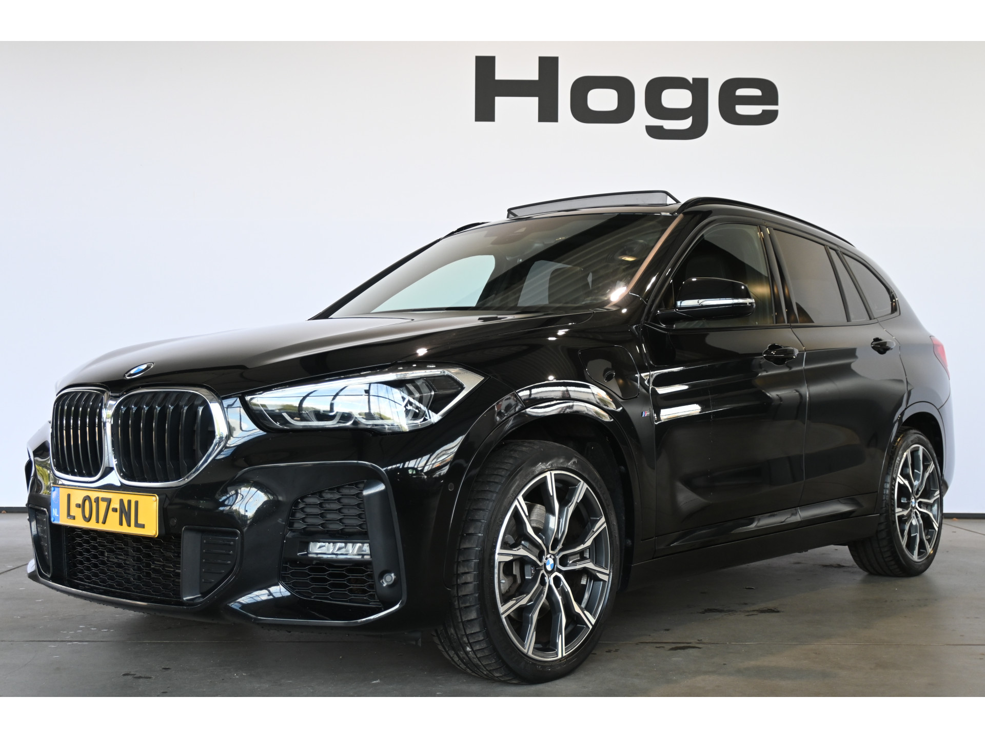BMW X1 xDrive25e eDrive M-Sport Edition Clima Adpatieve cruise Panoramadak LED Camera Dealeronderhouden Inruil mogelijk