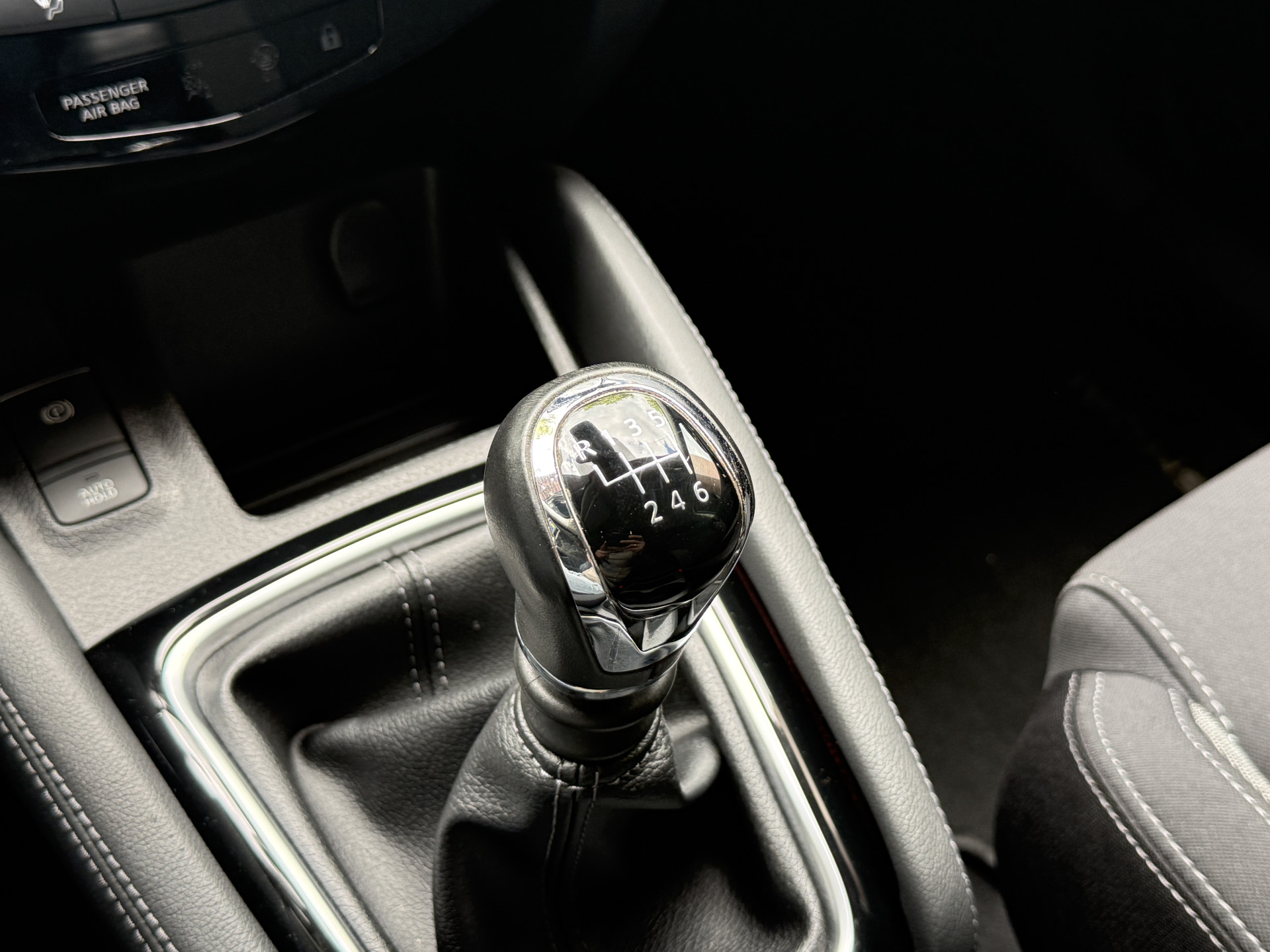 Nissan Qashqai 1.3 DIG-T Design Edition | Panoramadak | Trekhaak | 360 Camera