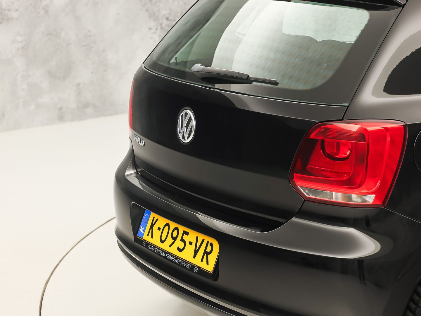 Volkswagen Polo 1.2 Feel (5 DEURS, AIRCO, ELEK RAMEN, SPORTSTOELEN, NIEUWE APK, NIEUWSTAAT)
