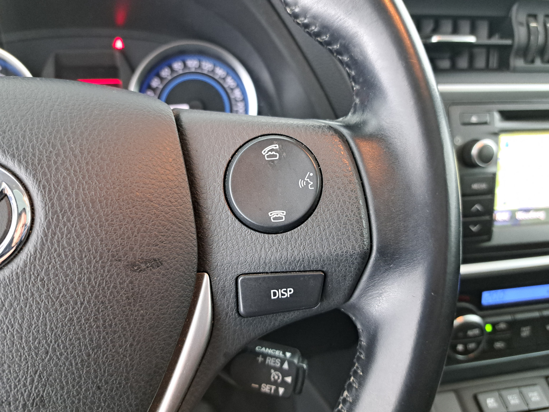 Toyota Auris Touring Sports 1.8 Hybrid Lease Aut. *PANO | NAVI-FULLMAP | KEYLESS | CAMERA | COMFORT-SEATS | ECC | PDC | CRUISE | TOWBAR | 16''ALU*