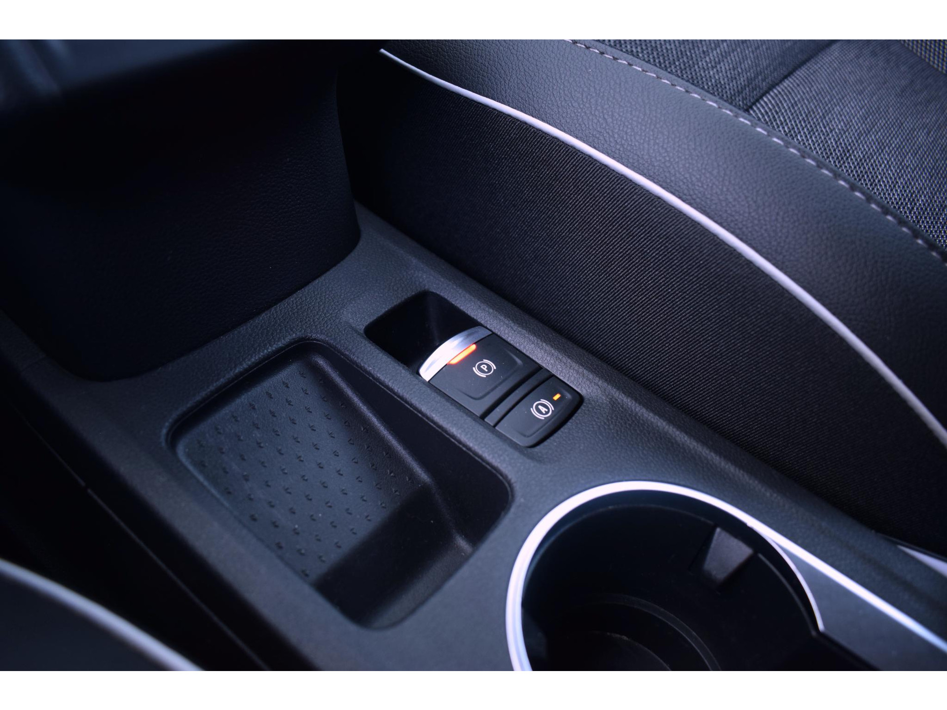 Renault Captur 1.0 TCe 100 Intens | Half Leer | Camera | Climate | Cruise
