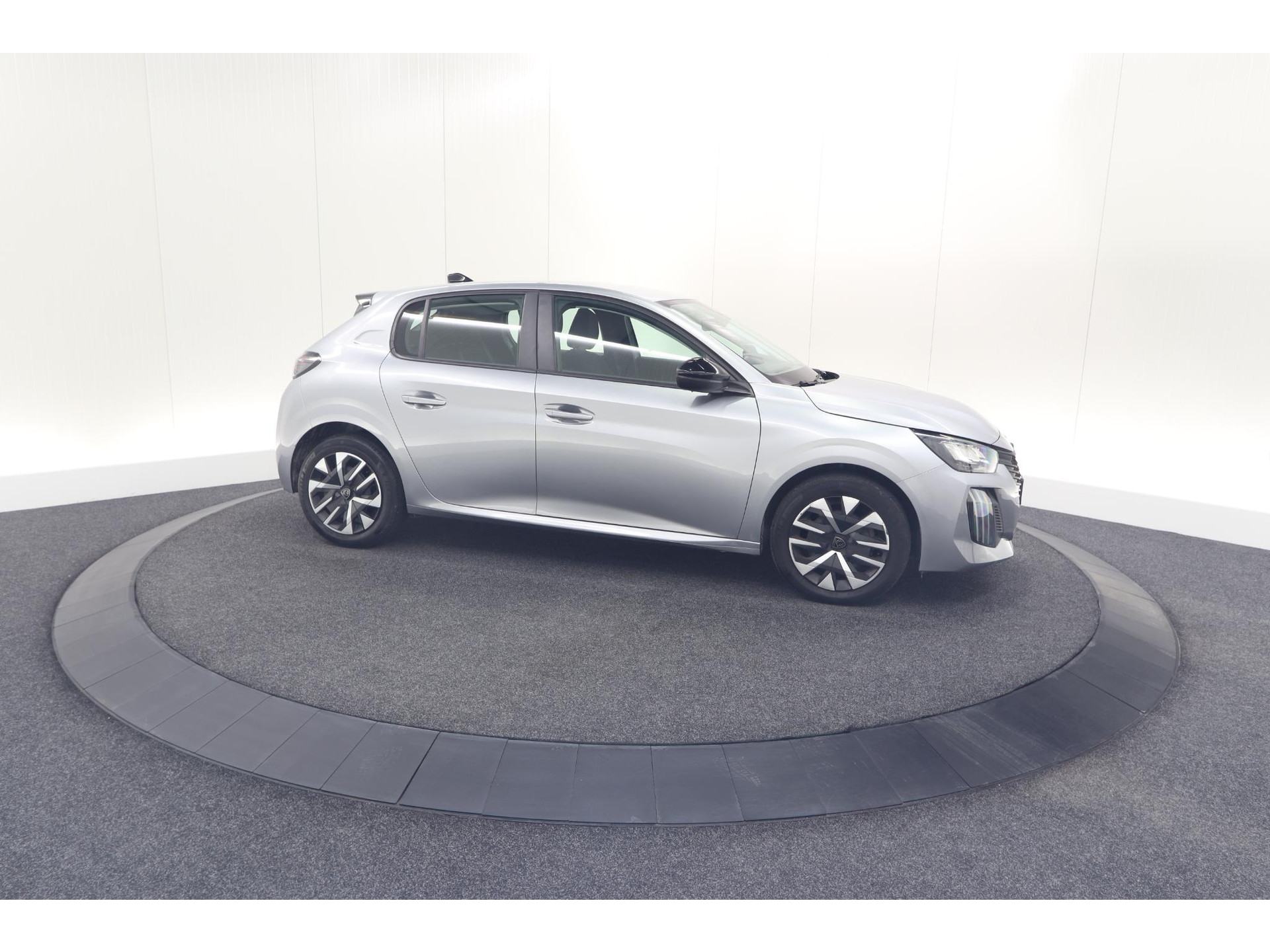 Peugeot 208 PureTech 100 Active | Parkeersensoren | Navigatie | Apple Carplay